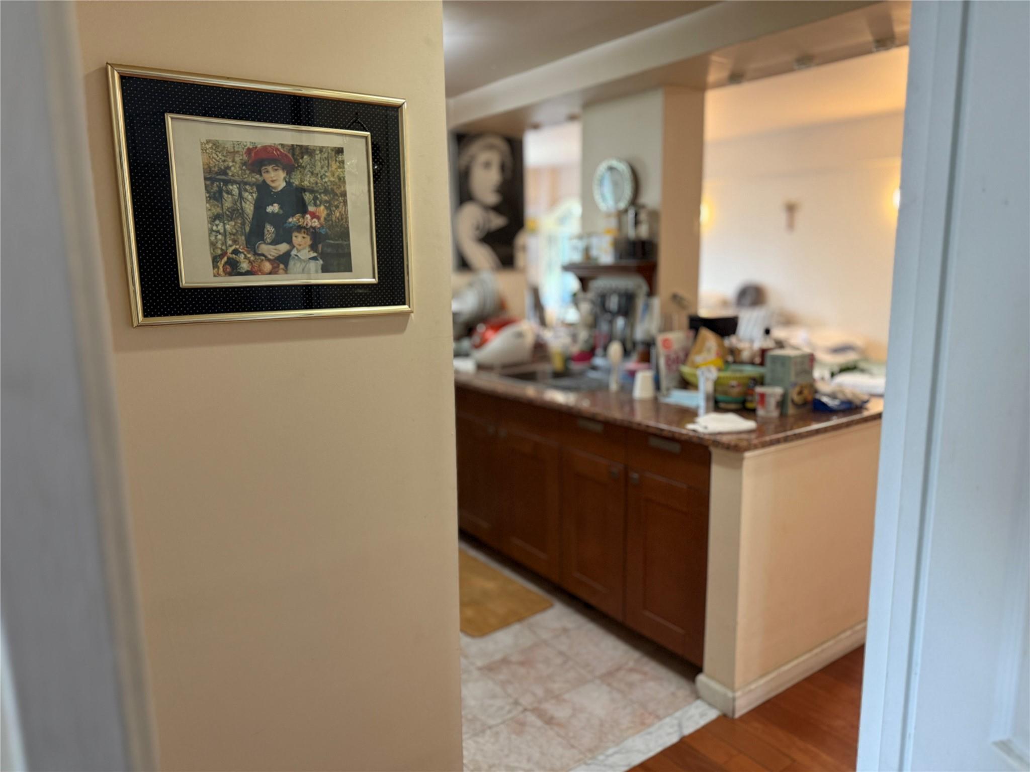 #10 photo, 81-09 41 Avenue, クイーンズ区 Elmhurst , NY 11373