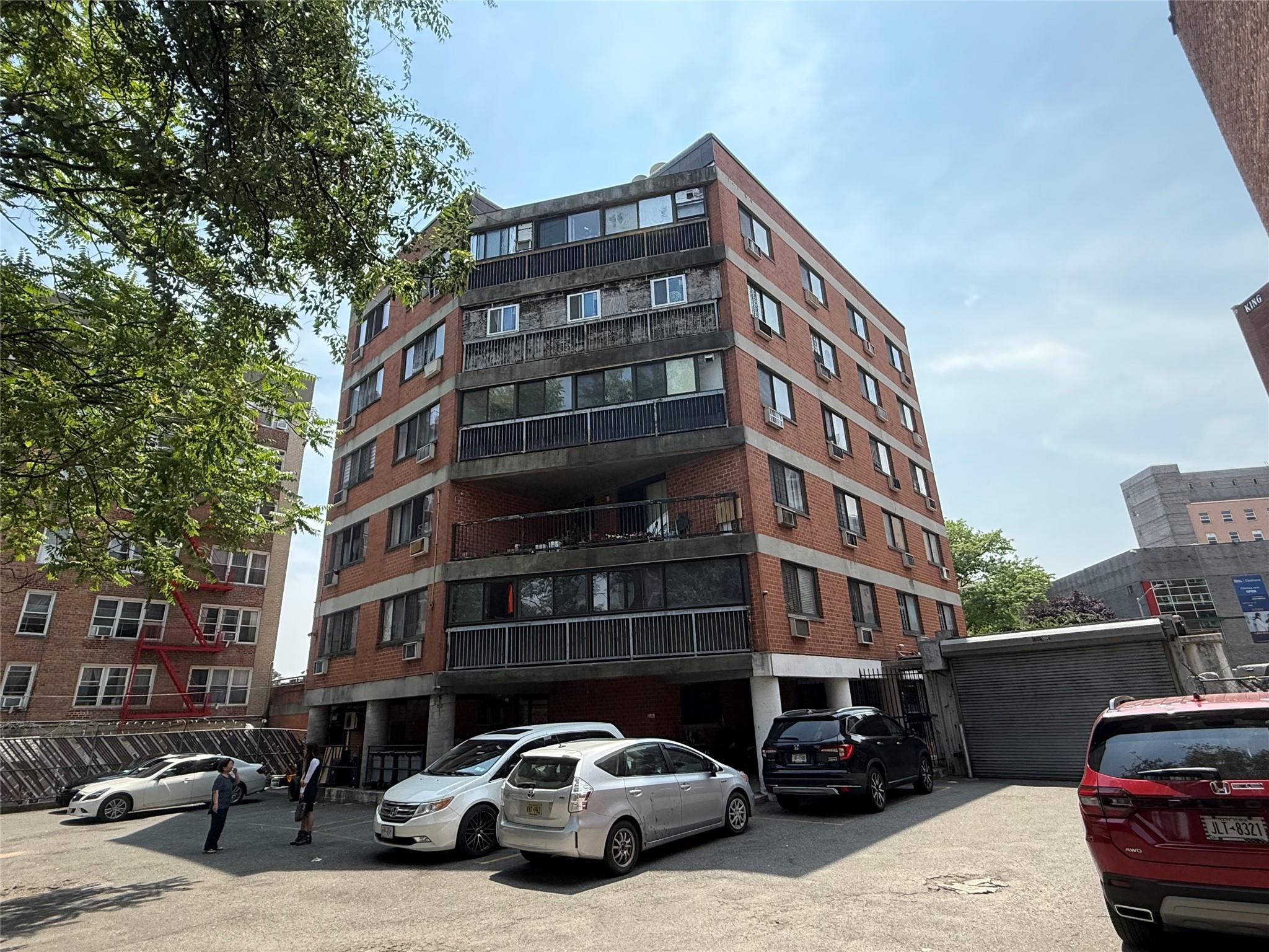 #2 photo, 81-09 41 Avenue, クイーンズ区 Elmhurst , NY 11373