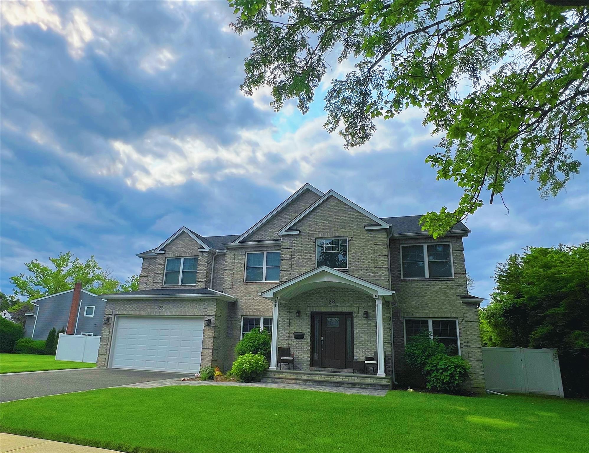 #1 photo, 28 Fern Drive, Jericho , NY 11753
