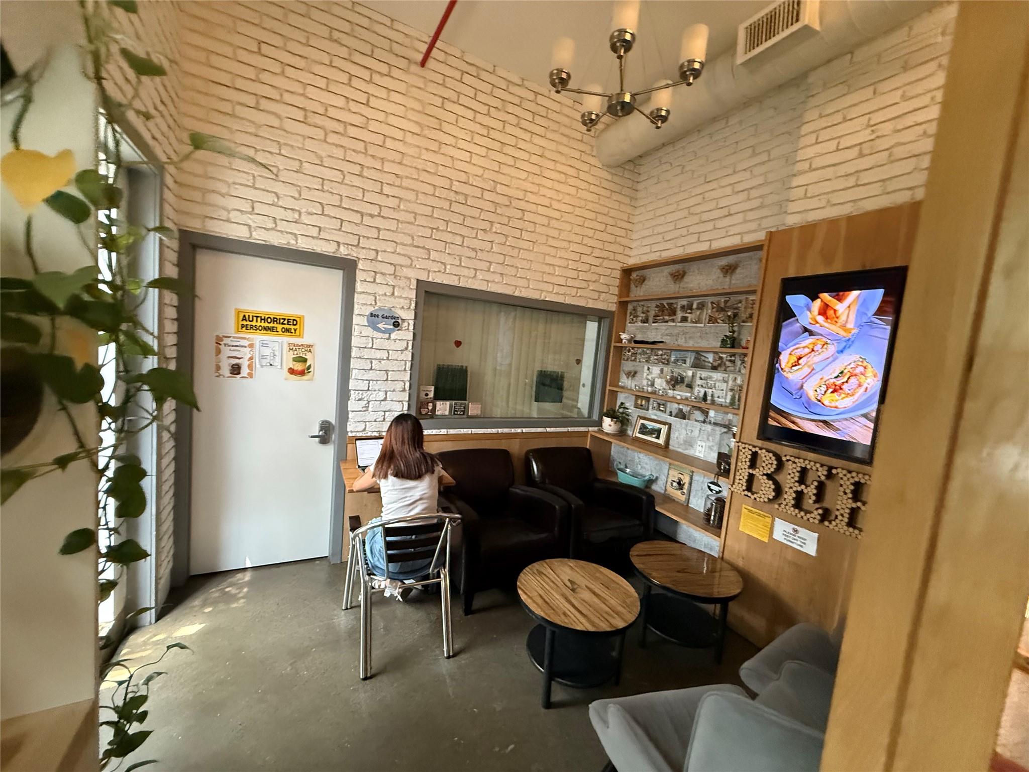 #10 photo, 60-11 39 Avenue, クイーンズ区 Woodside , NY 11377