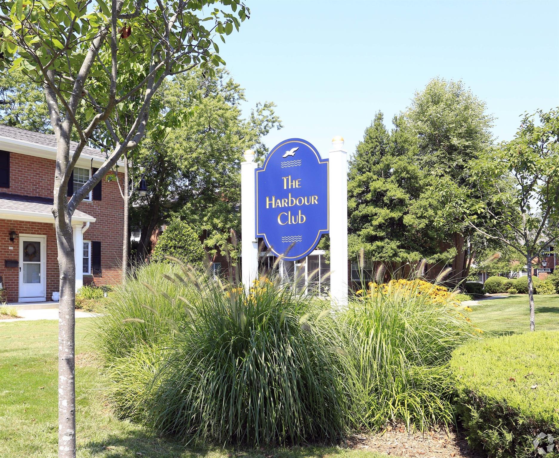 #1 photo, 155 Milligan Road, سوفولك West Babylon , NY 11704