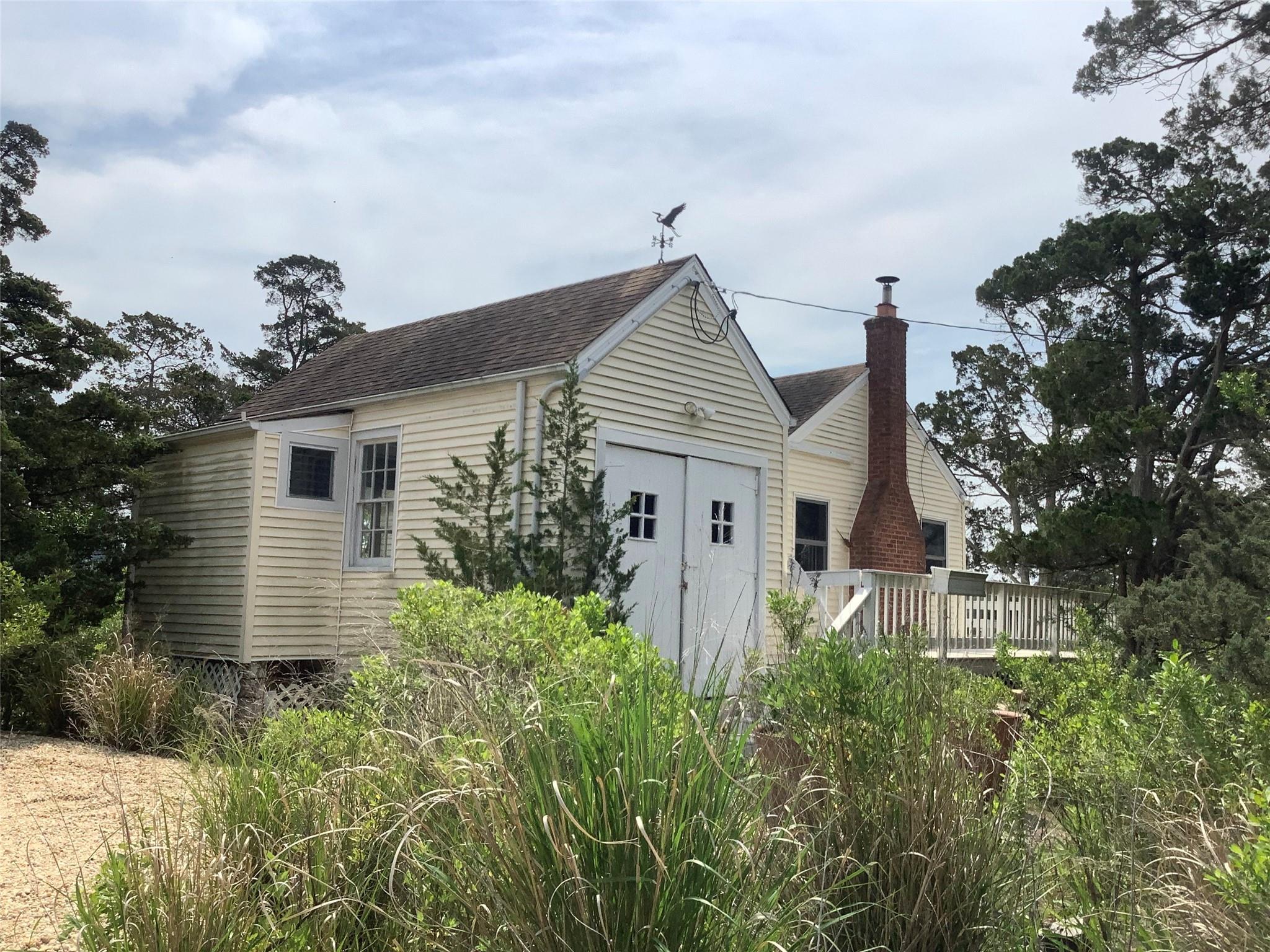 #1 photo, 1 Driftwood Lane, Nissequogue , NY 11780