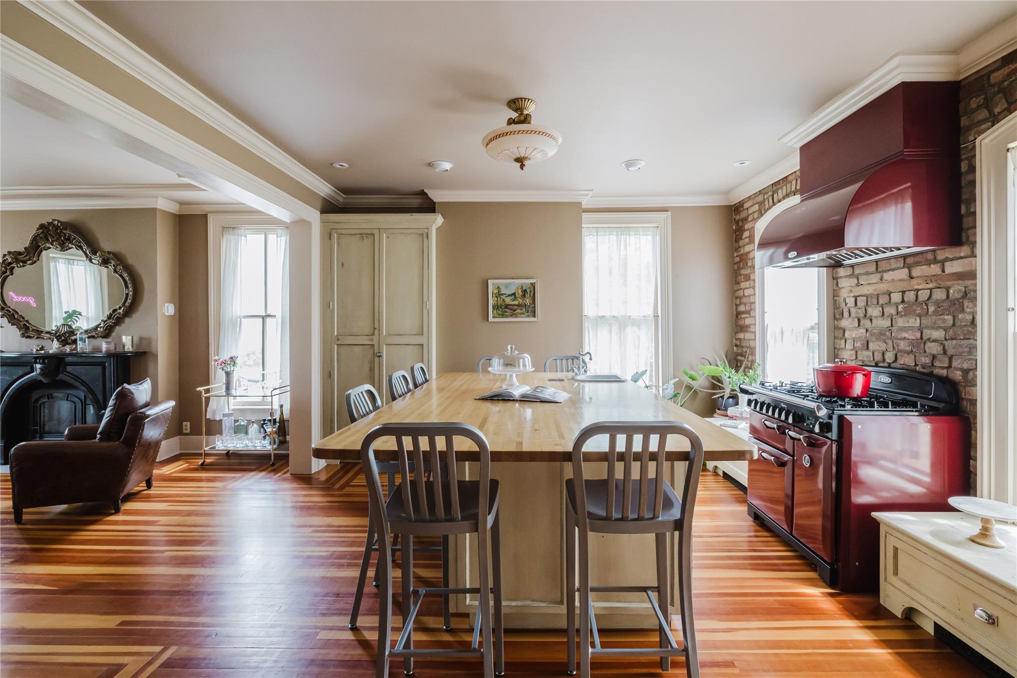 #14 photo, 1 E Court Street, Hudson , NY 12534