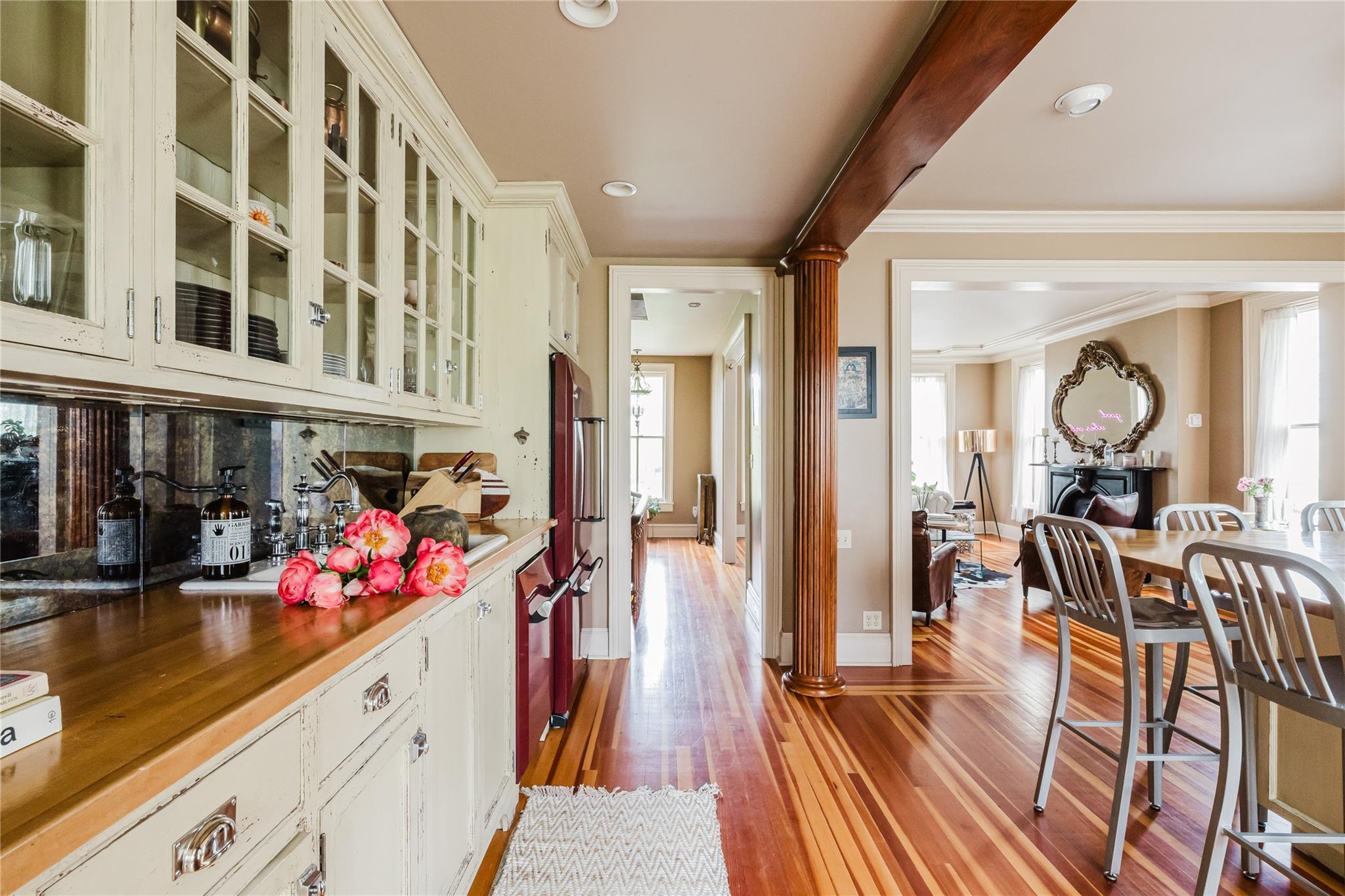 #17 photo, 1 E Court Street, Hudson , NY 12534