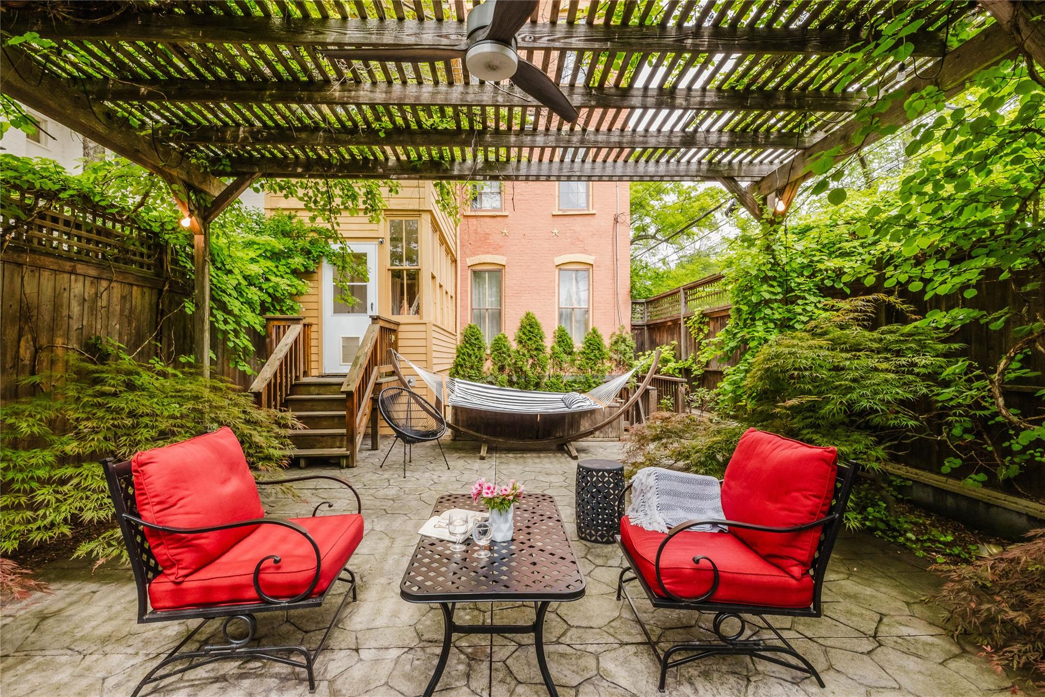 #5 photo, 1 E Court Street, Hudson , NY 12534