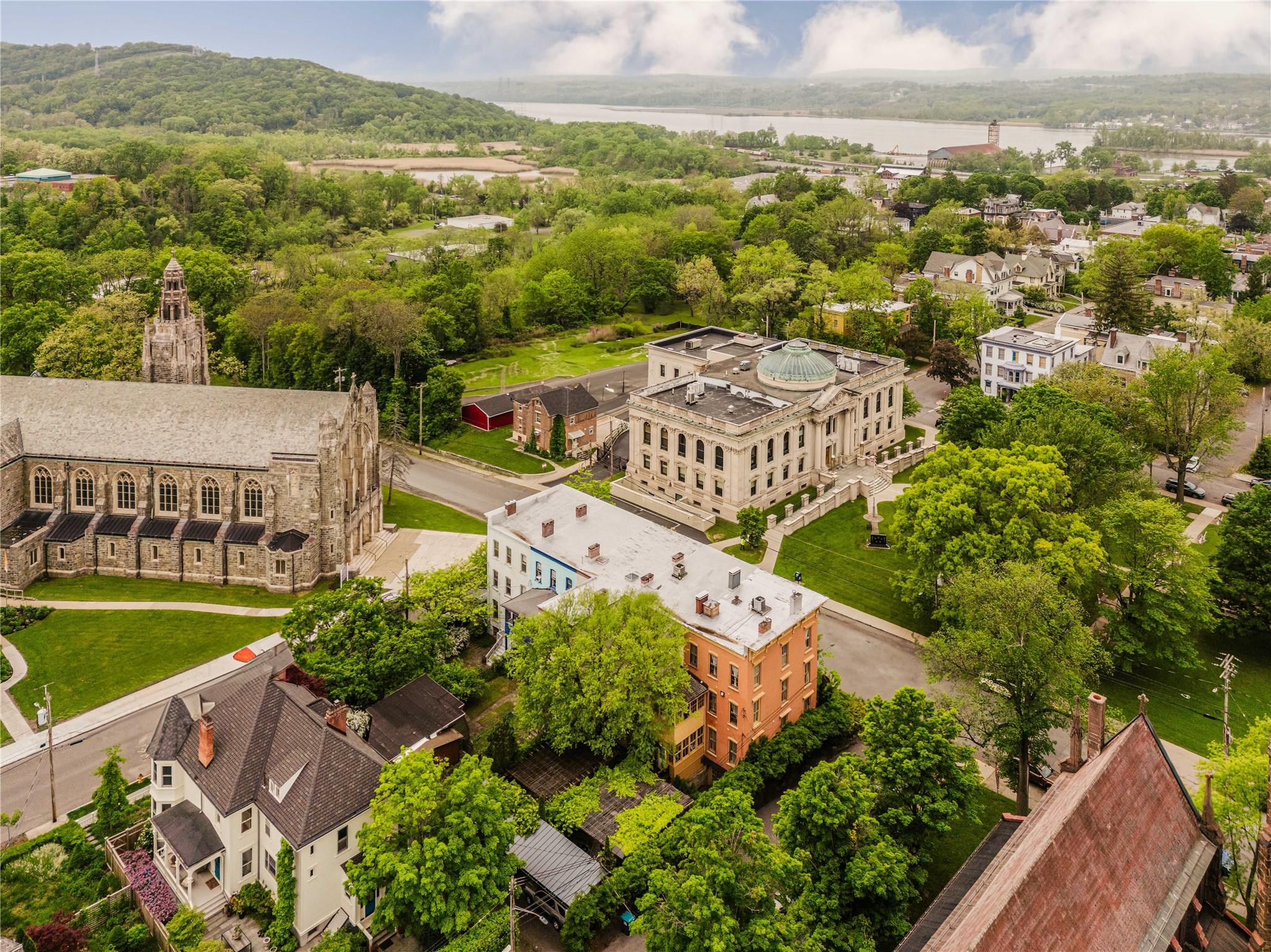 #6 photo, 1 E Court Street, Hudson , NY 12534