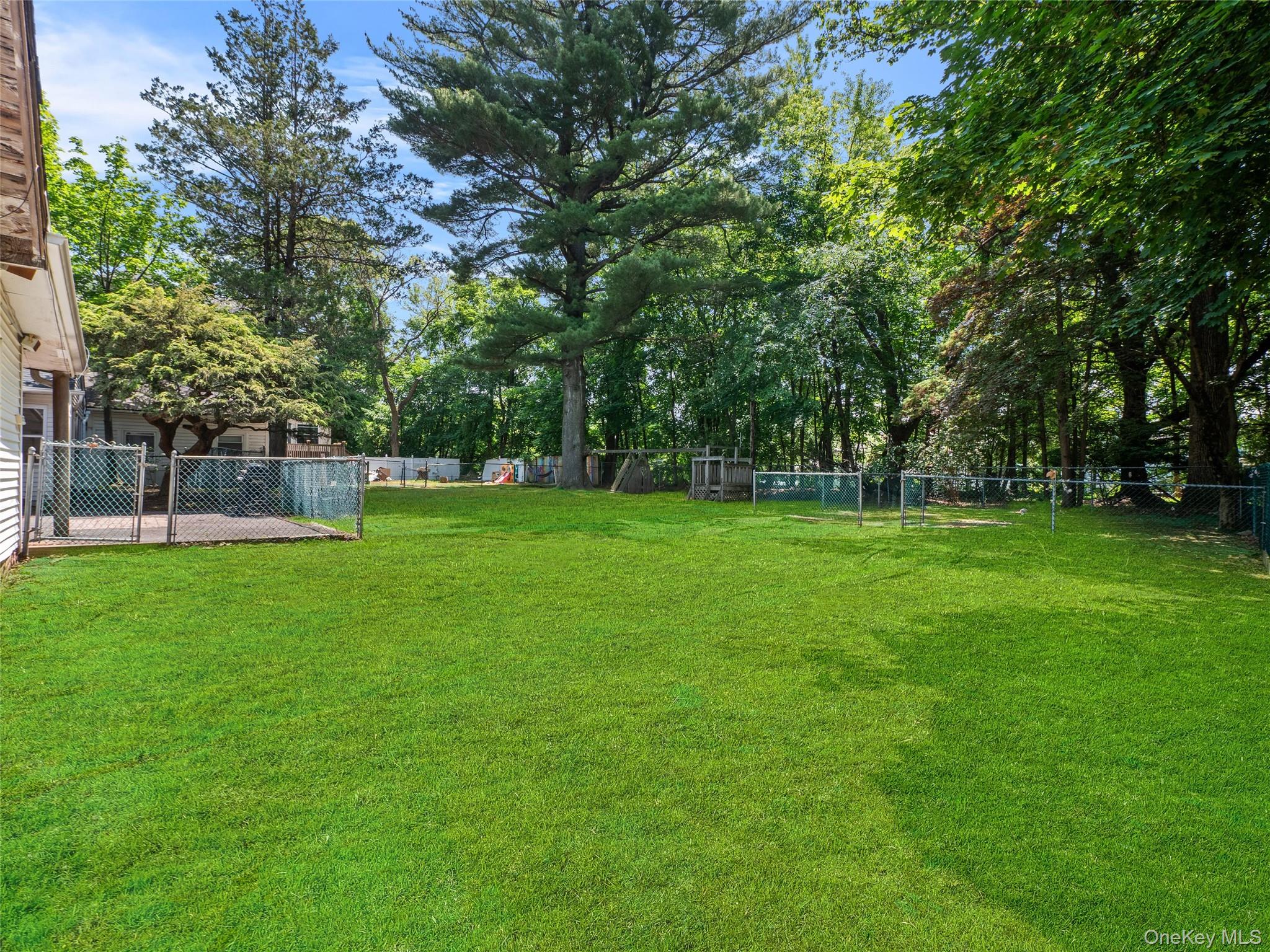 #17 photo, 249 N Middletown Road, Pearl River , NY 10965