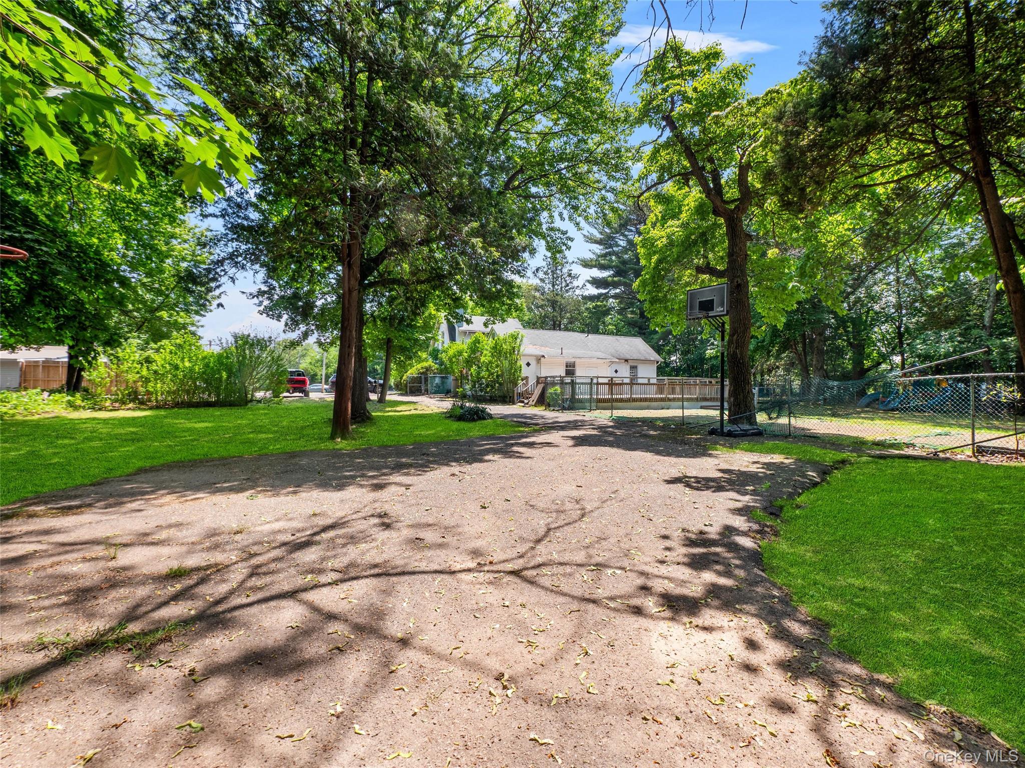 #19 photo, 249 N Middletown Road, Pearl River , NY 10965