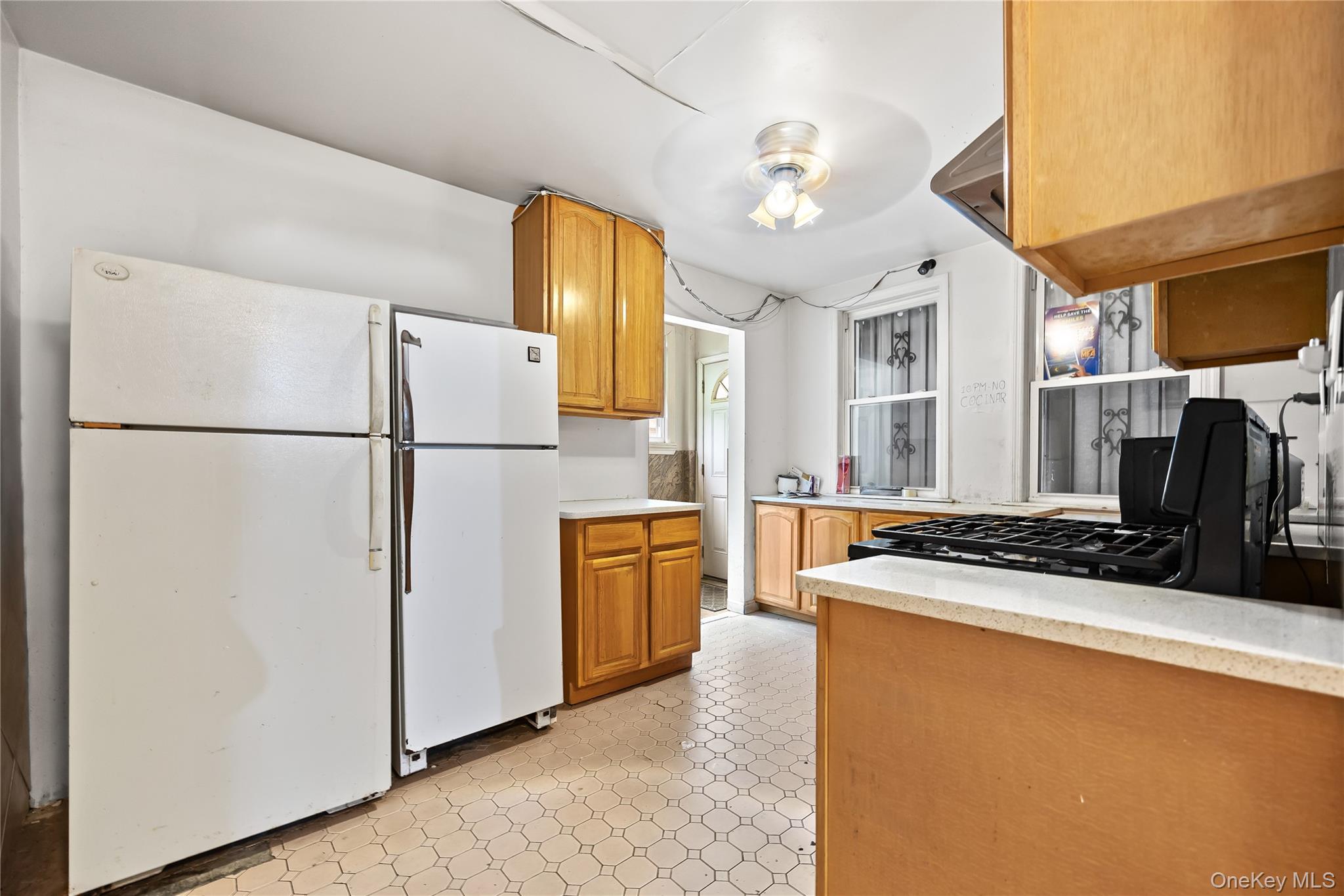 #12 photo, 41-20 Elbertson Street, クイーンズ区 Elmhurst , NY 11373