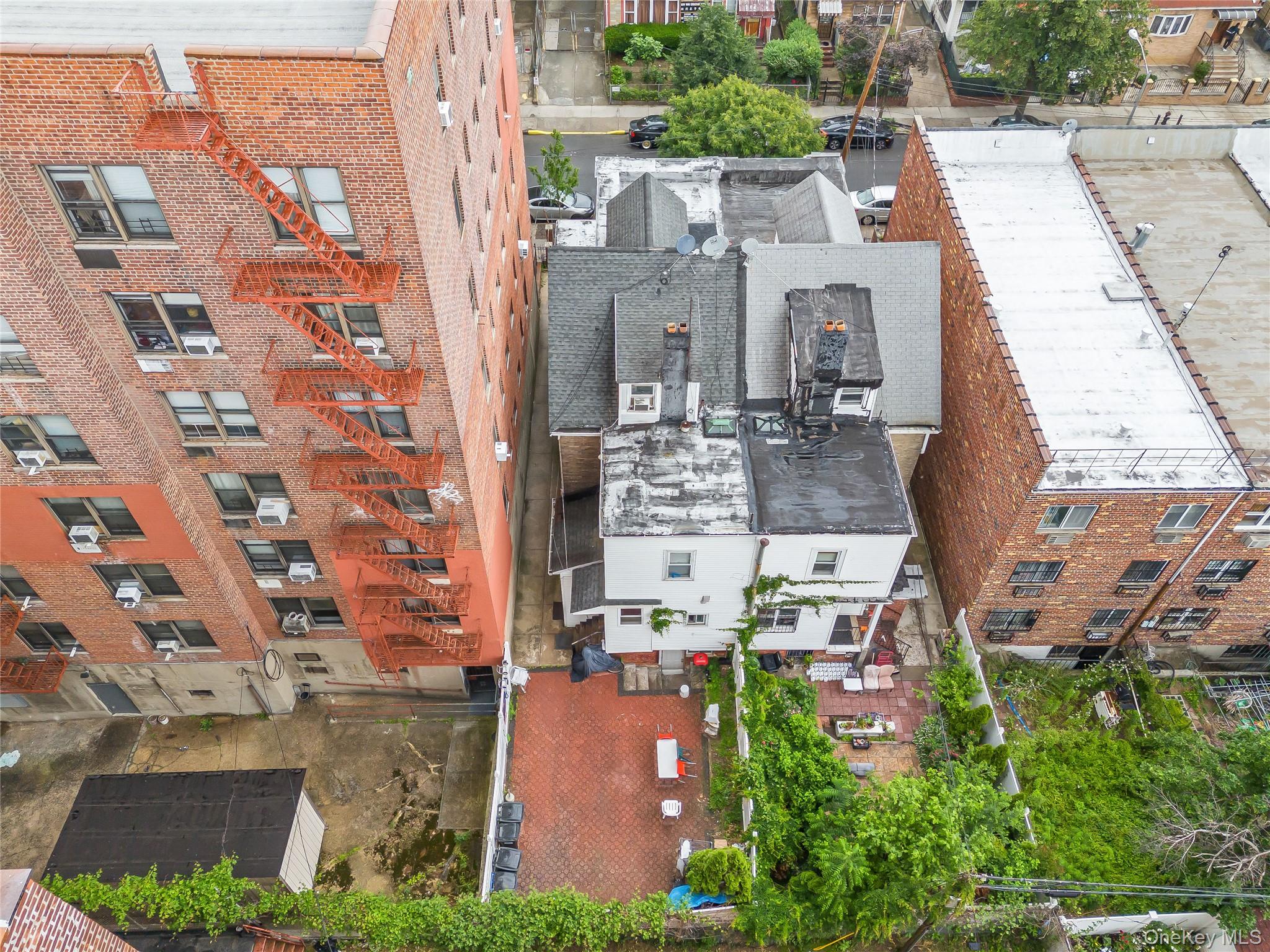 #17 photo, 41-20 Elbertson Street, クイーンズ区 Elmhurst , NY 11373