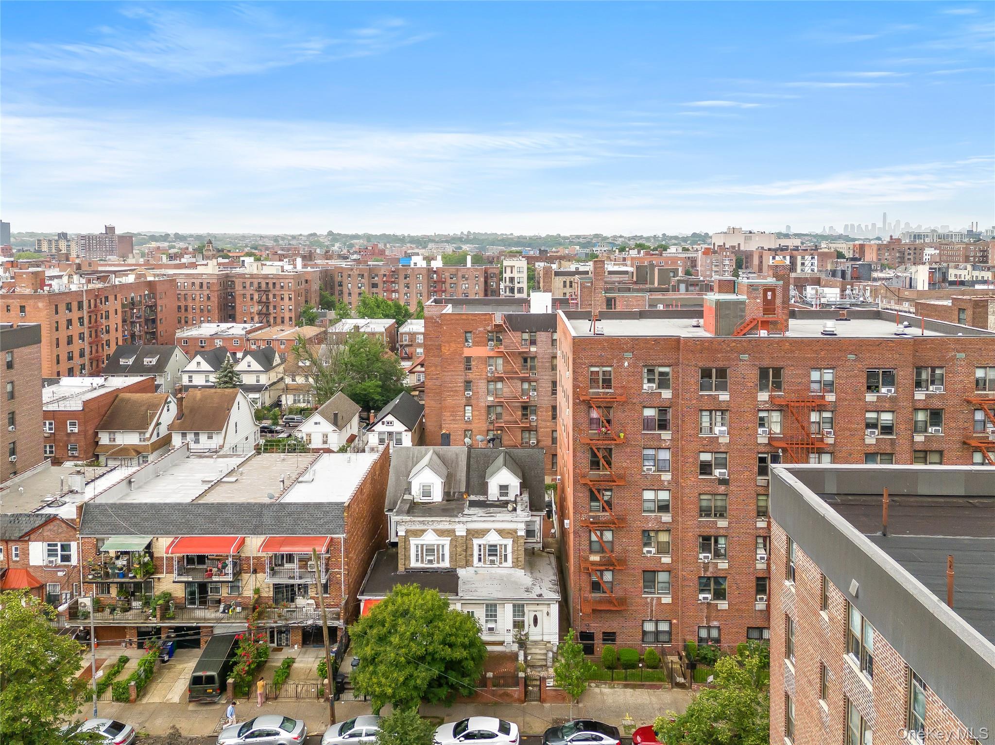 #18 photo, 41-20 Elbertson Street, クイーンズ区 Elmhurst , NY 11373