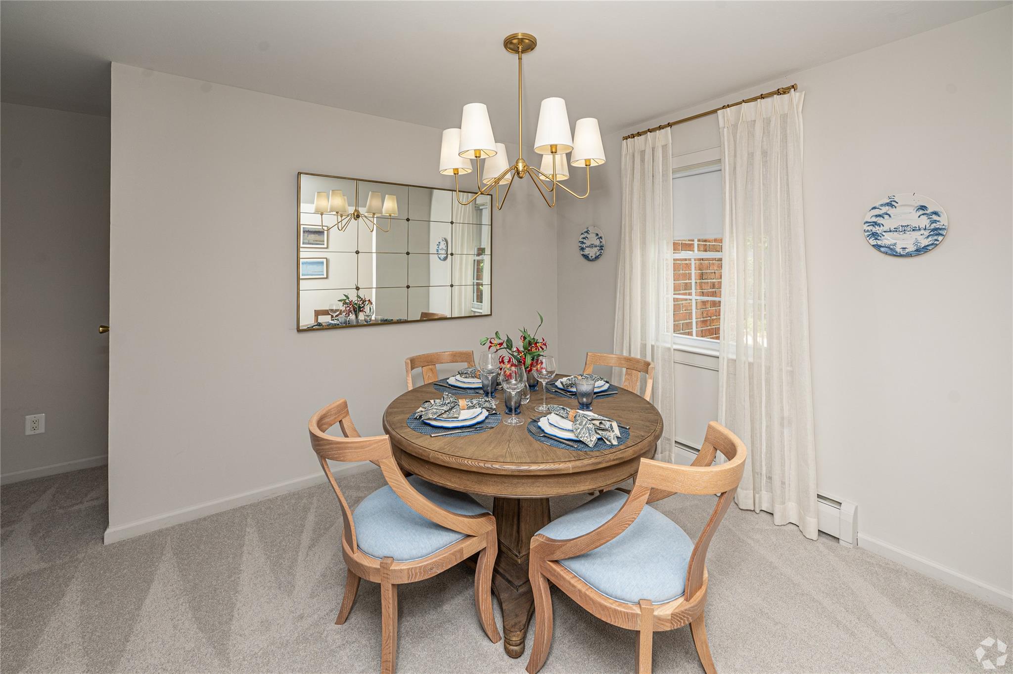 #5 photo, 8 Commodore Lane, サフォーク郡 West Babylon , NY 11704