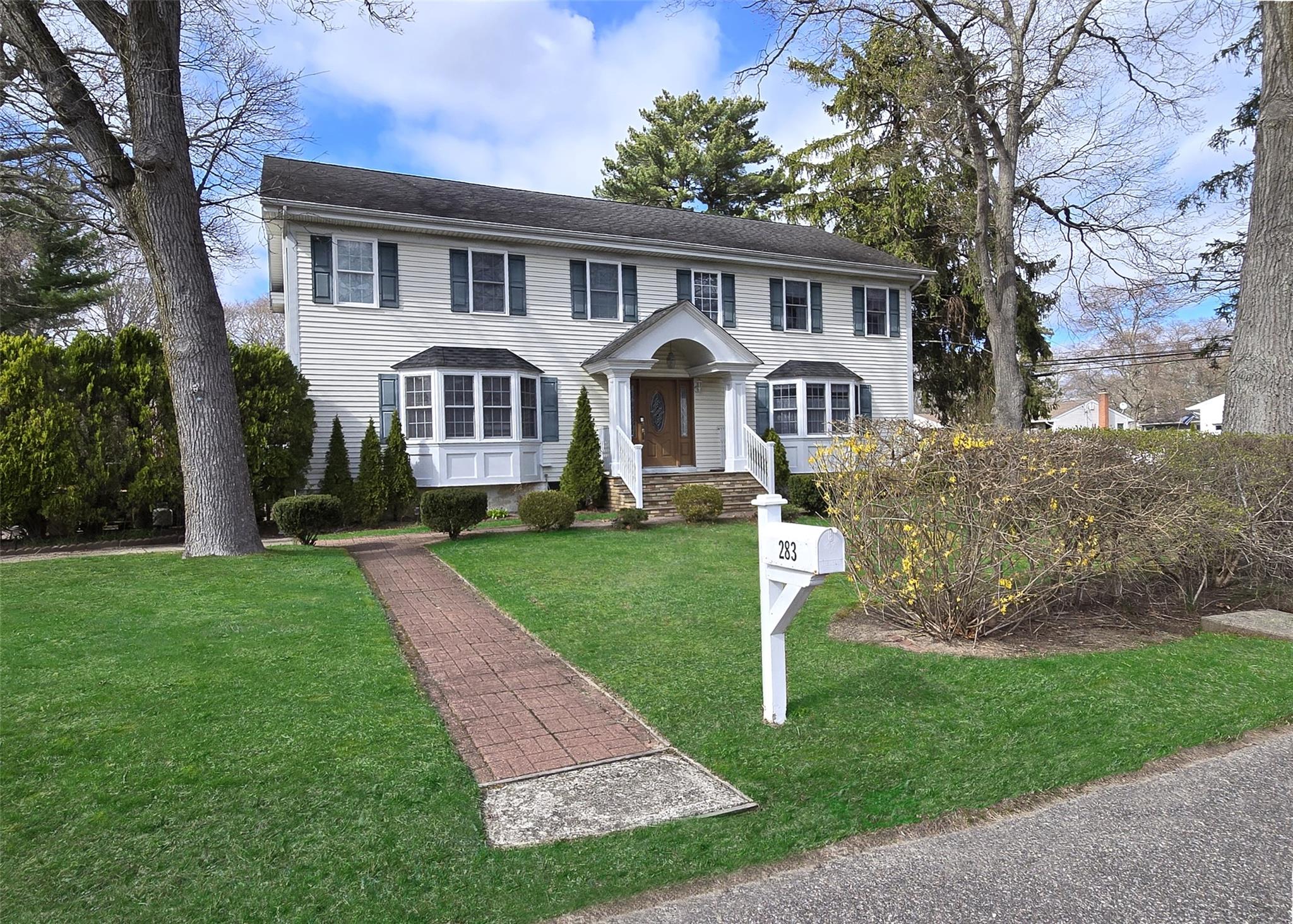 #1 photo, 283 Elizabeth Avenue, 東長島 Holbrook , NY 11741