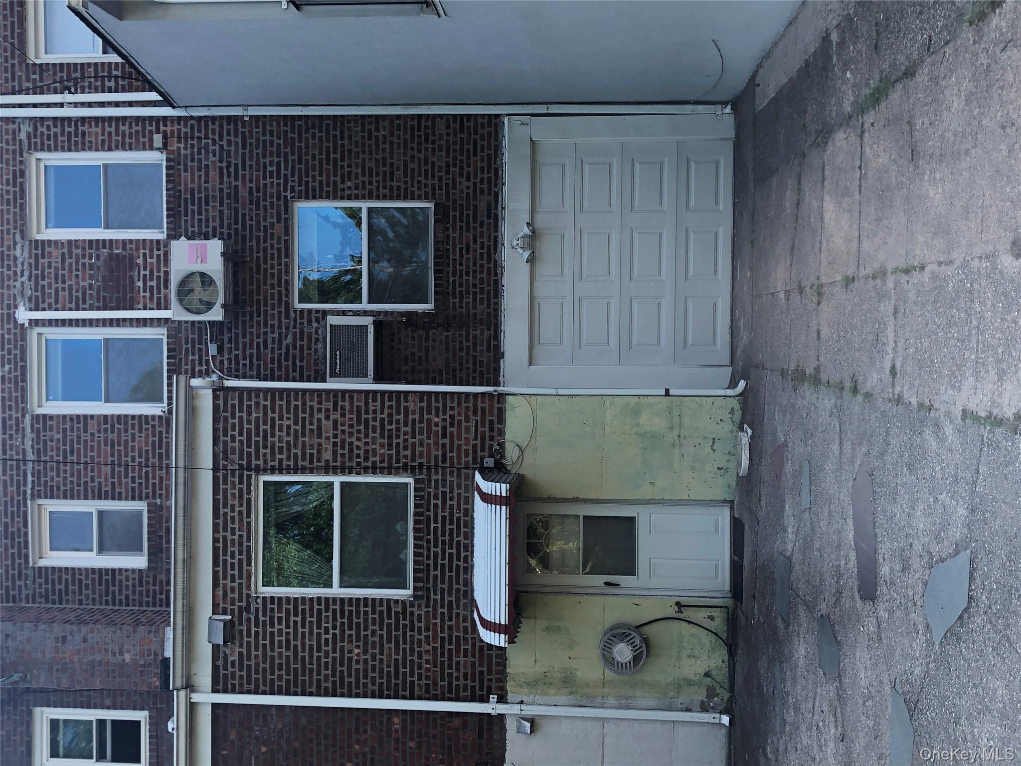 #17 photo, 70-27 175th Street, クイーンズ区 Fresh Meadows , NY 11365