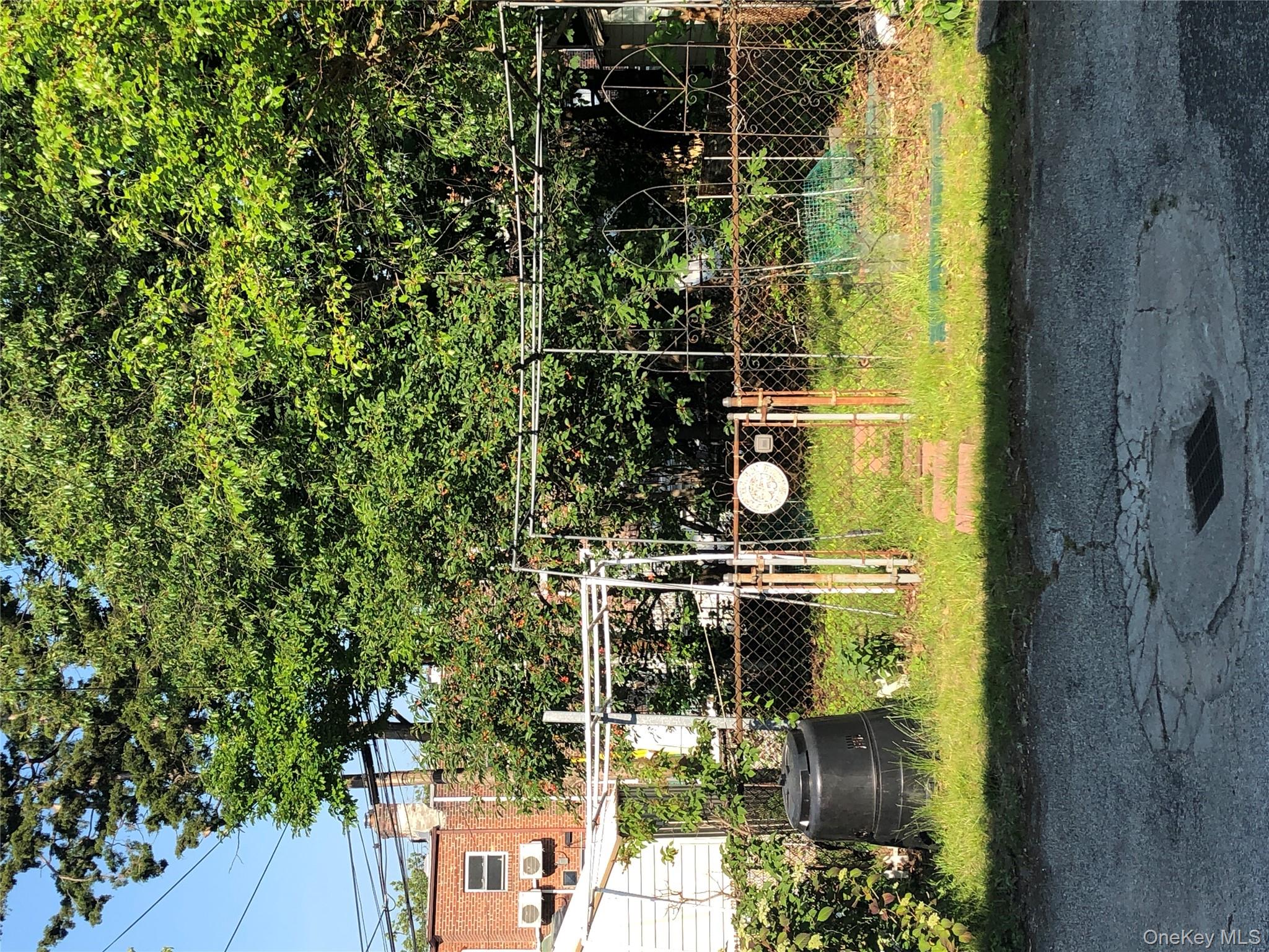 #18 photo, 70-27 175th Street, クイーンズ区 Fresh Meadows , NY 11365