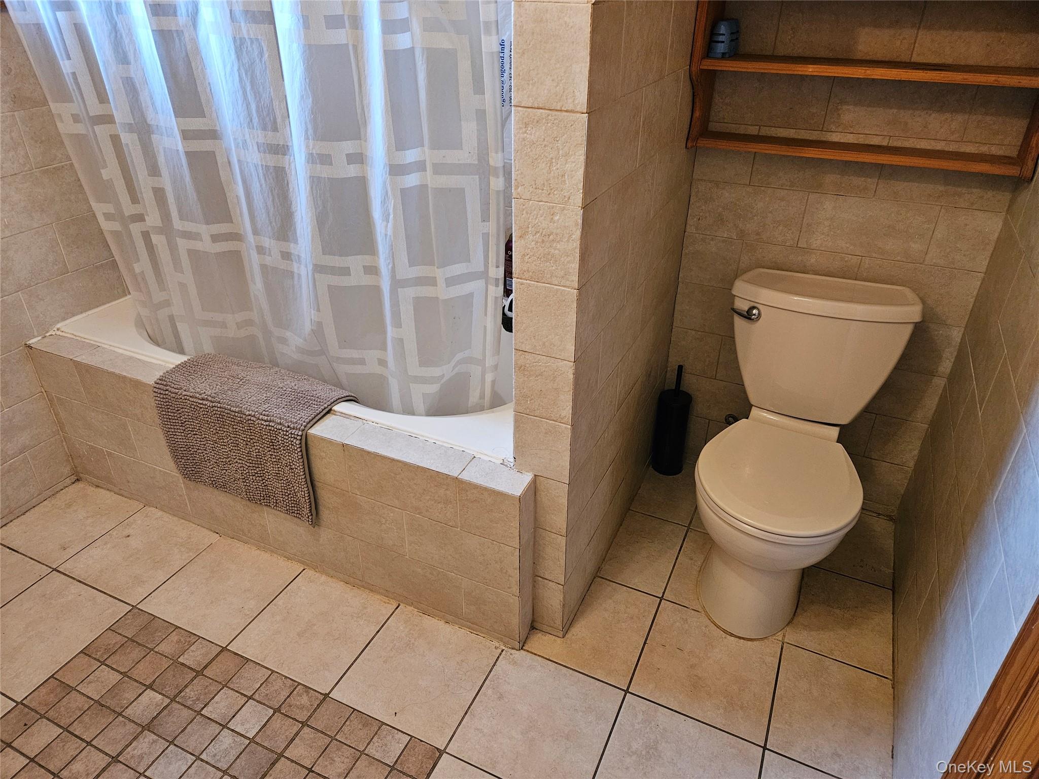 #17 photo, 526 Hazel Drive, Woodmere , NY 11598