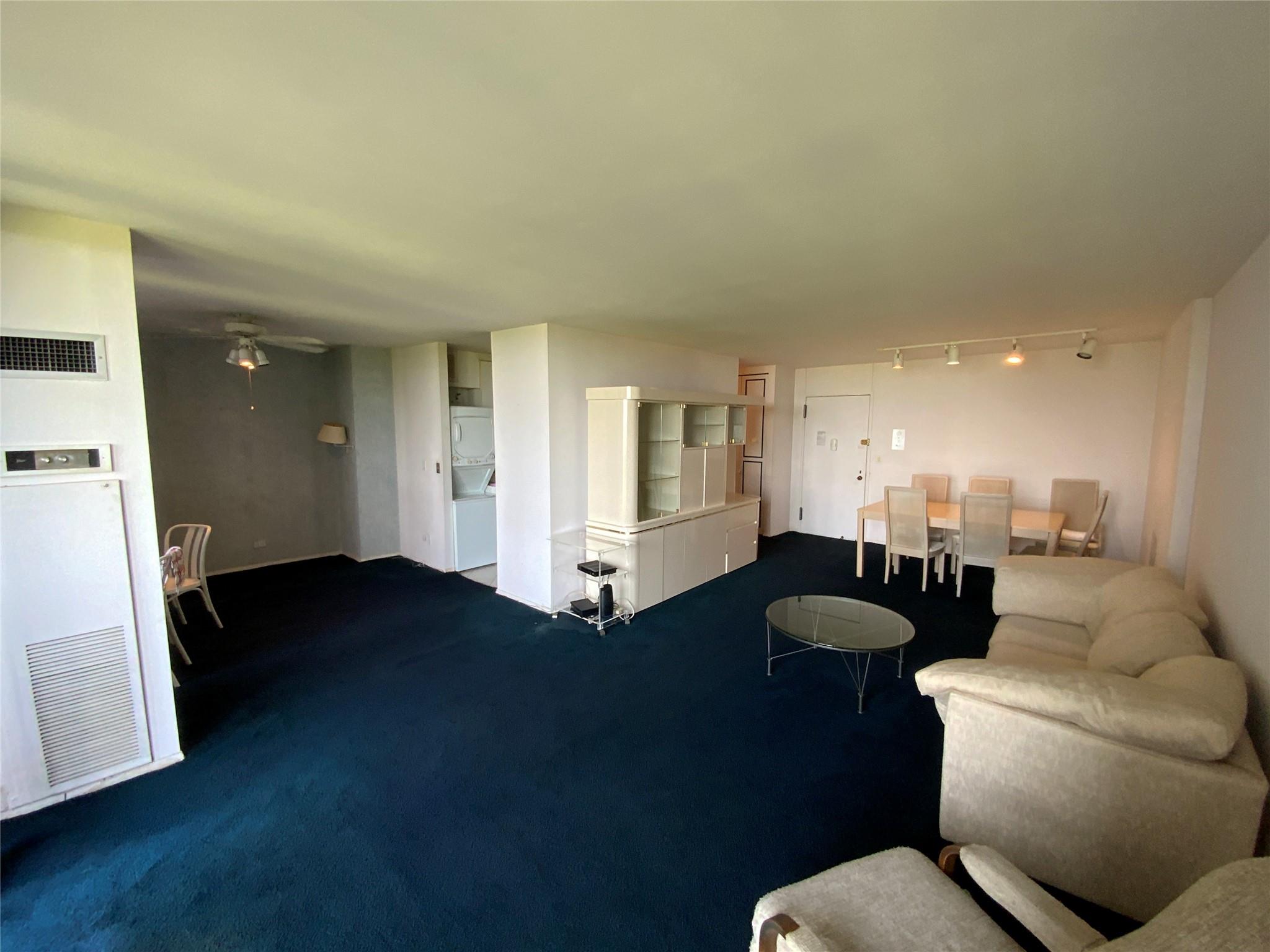 #3 photo, 27110 Grand Central Parkway, クイーンズ区 Floral Park , NY 11005