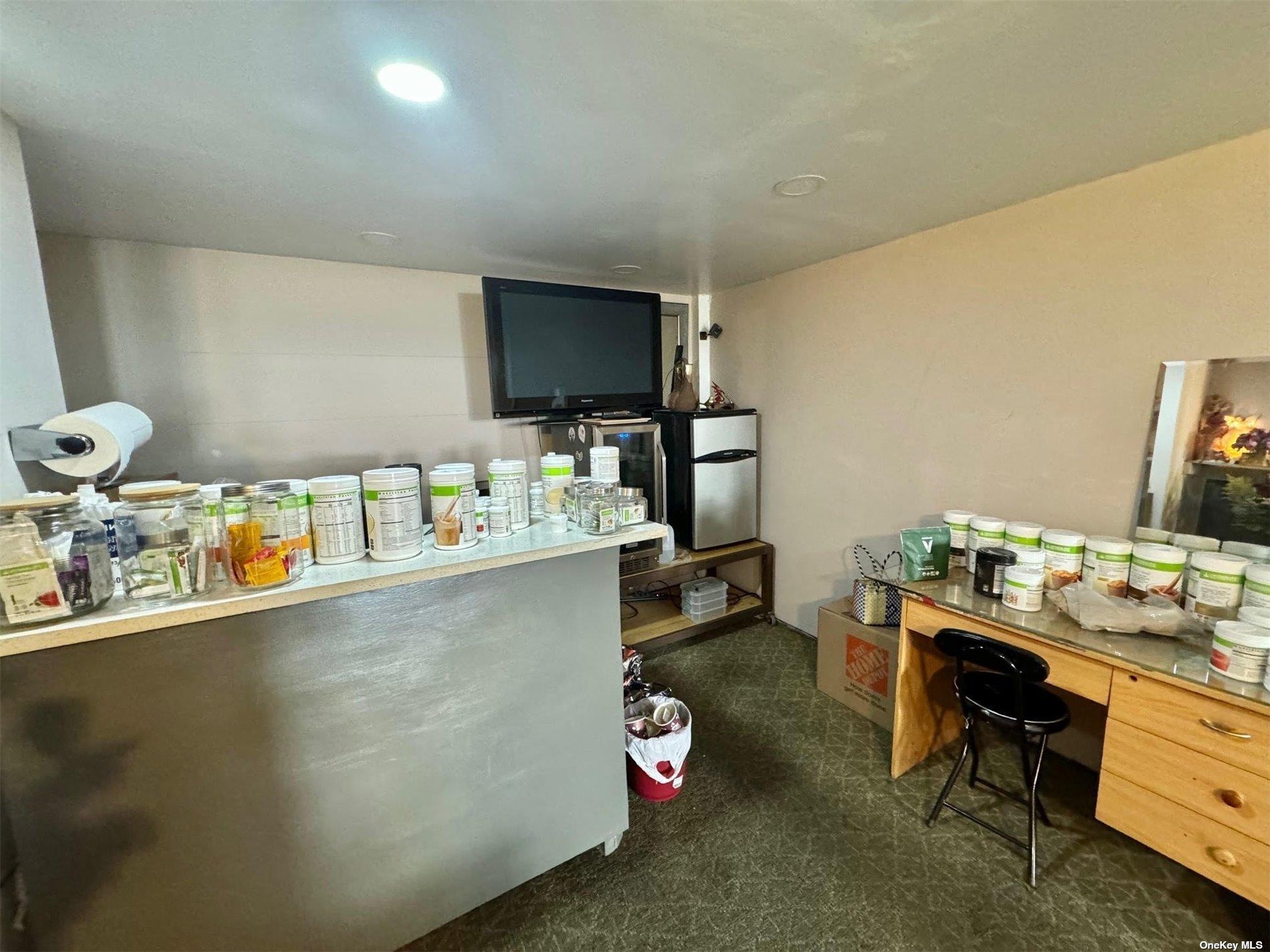 #3 photo, 28-57 Steinway Street, クイーンズ区 Astoria , NY 11103