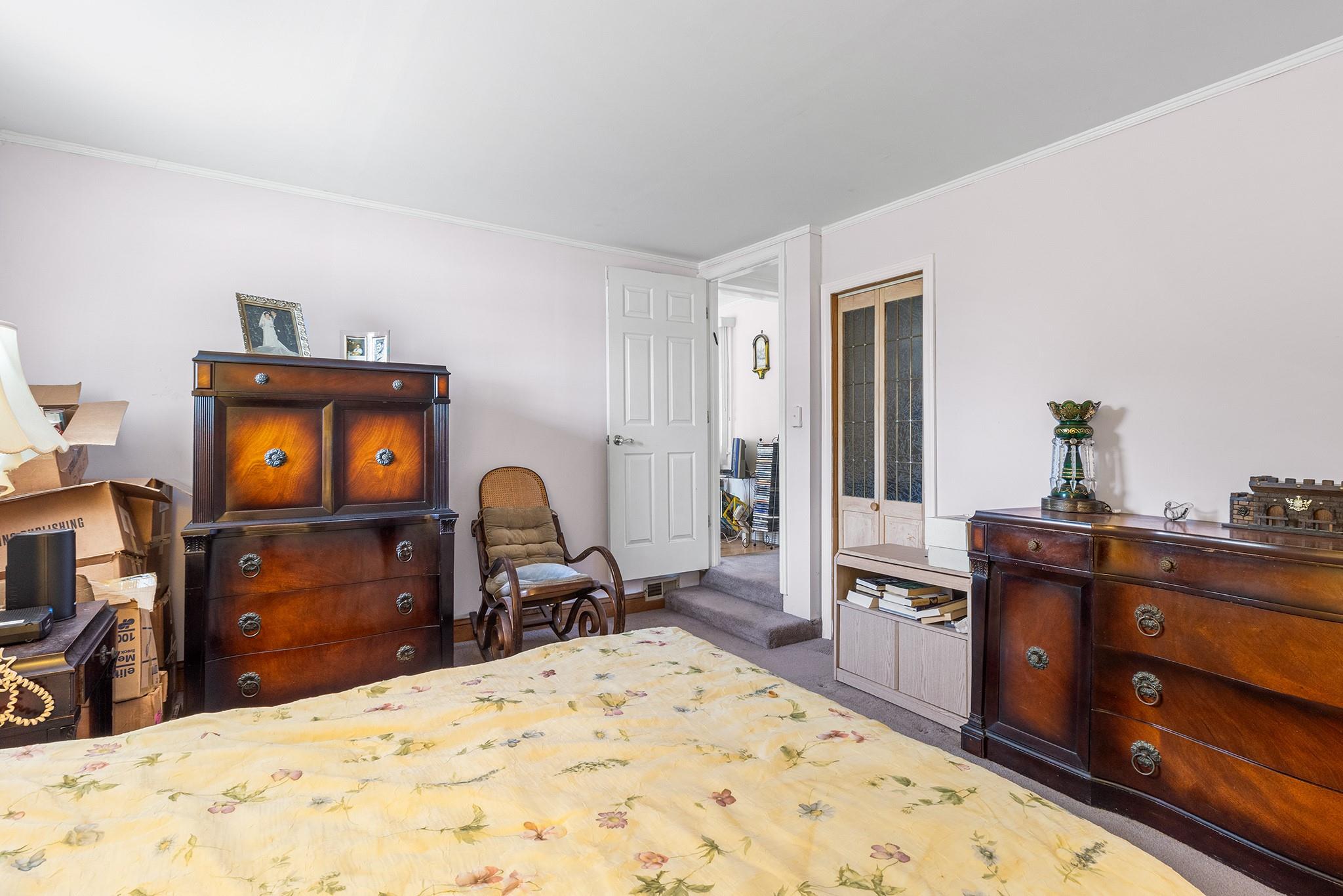 #12 photo, 45 W 23rd Street, Deer Park , NY 11729