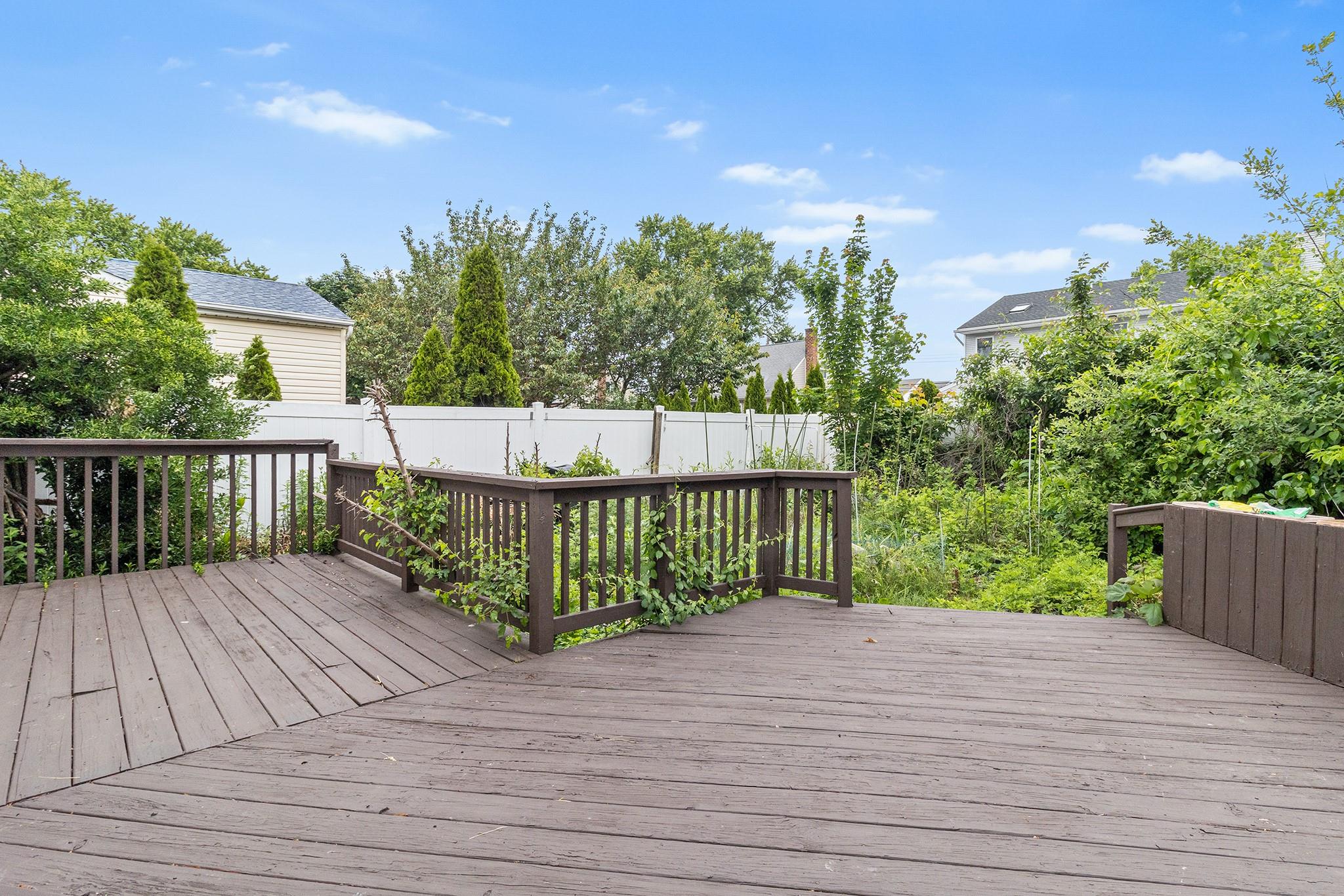 #15 photo, 45 W 23rd Street, Deer Park , NY 11729