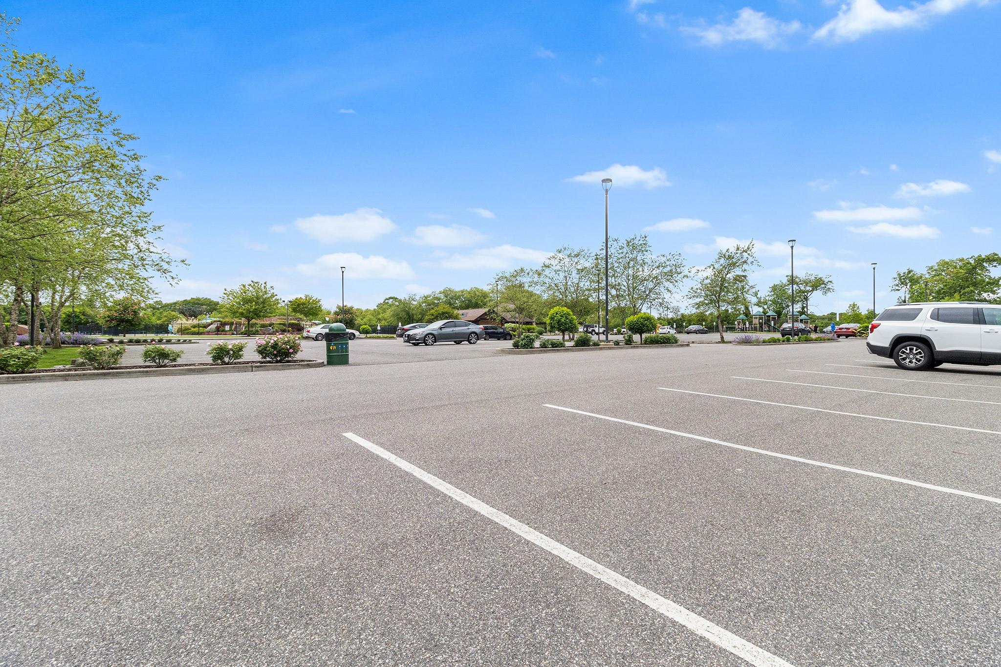 #17 photo, 45 W 23rd Street, Deer Park , NY 11729