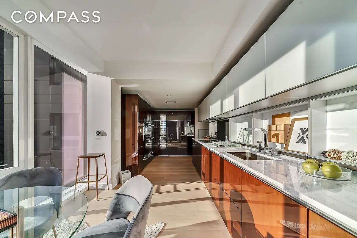 #11 photo, New York City, マンハッタン Theater District , NY 10019