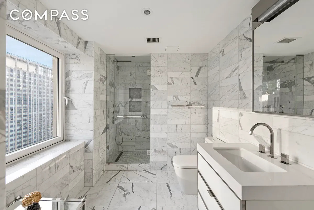 #18 photo, New York City, マンハッタン Theater District , NY 10019