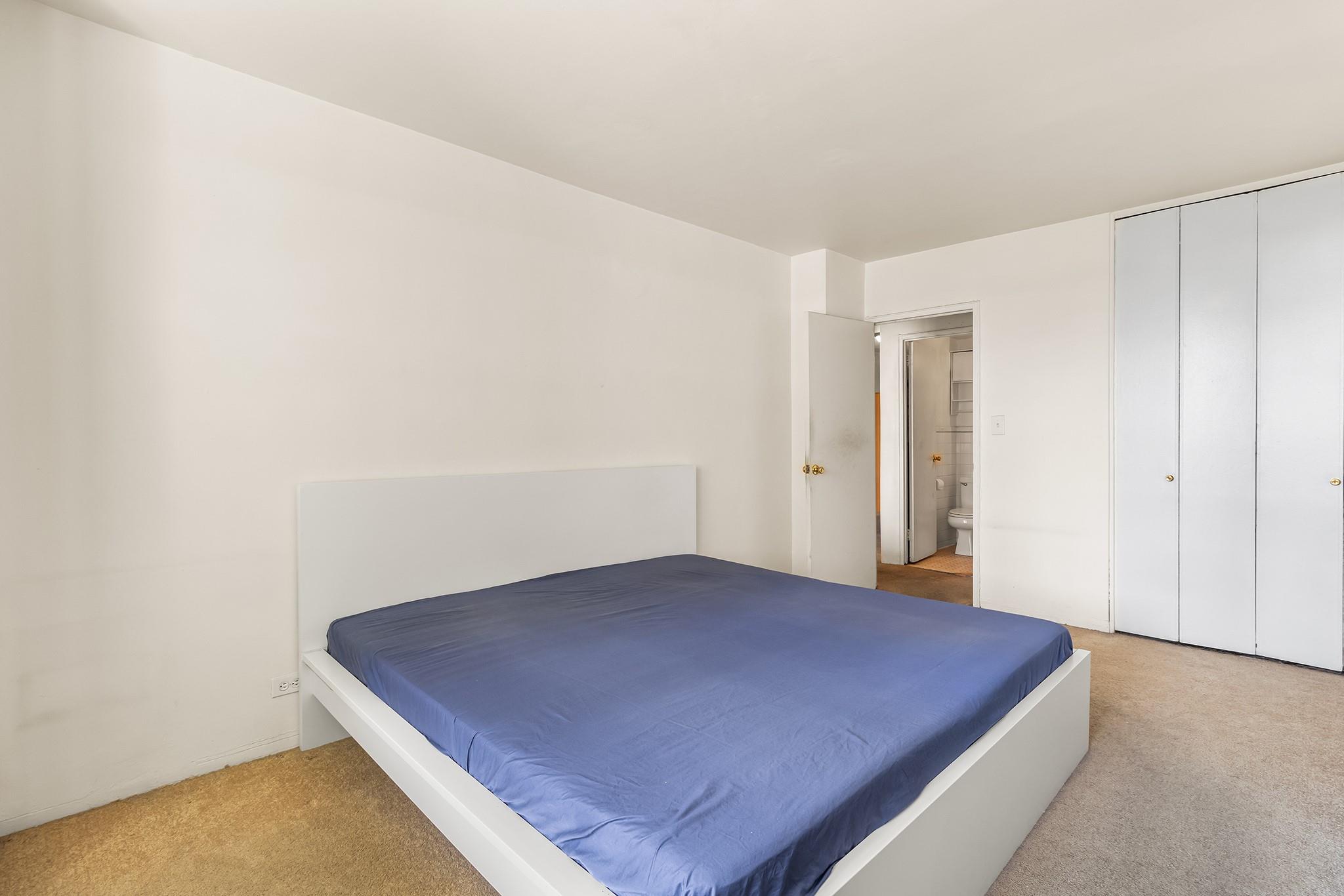 #10 photo, 61-15 97th Street, クイーンズ区 Rego Park , NY 11374