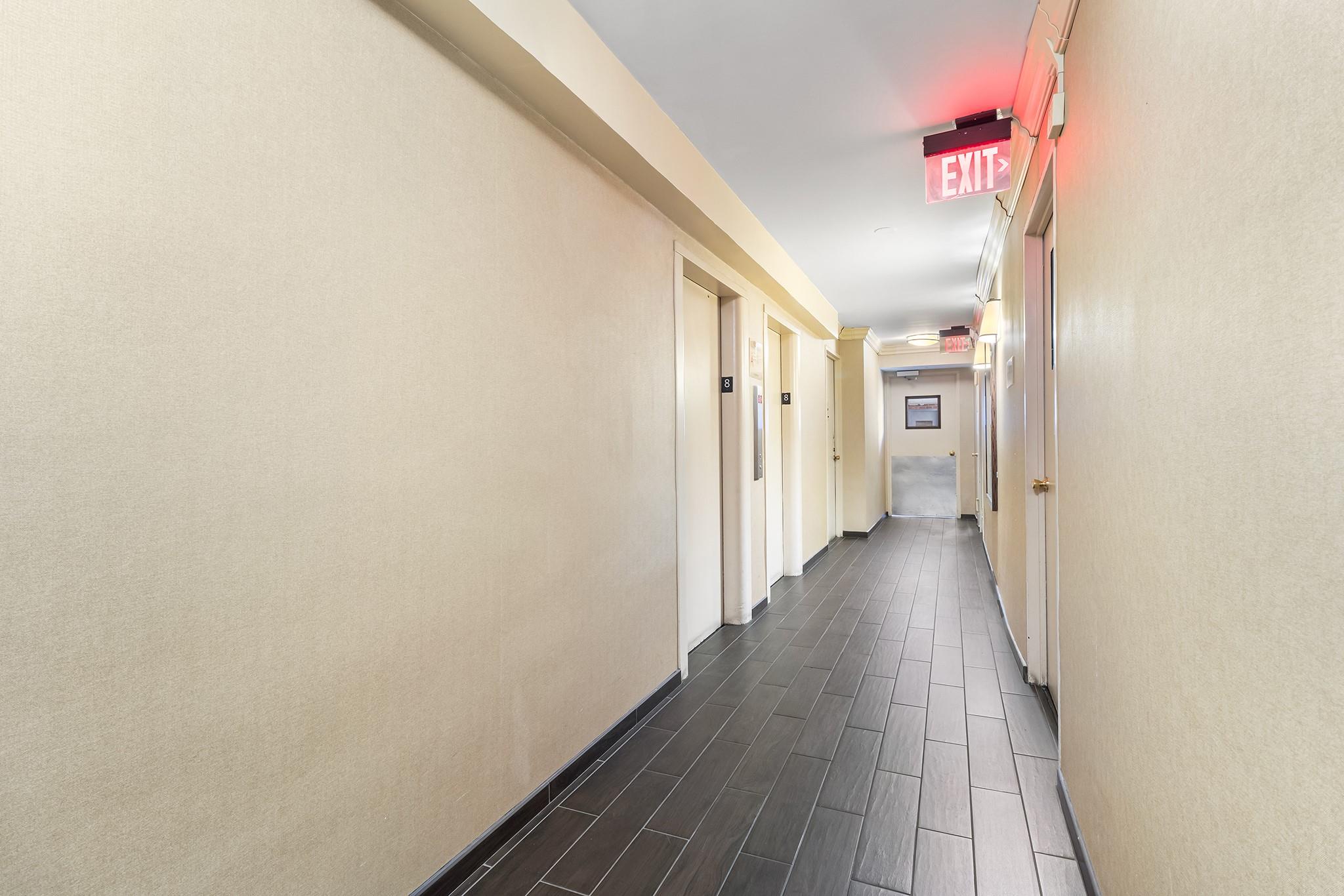 #12 photo, 61-15 97th Street, クイーンズ区 Rego Park , NY 11374