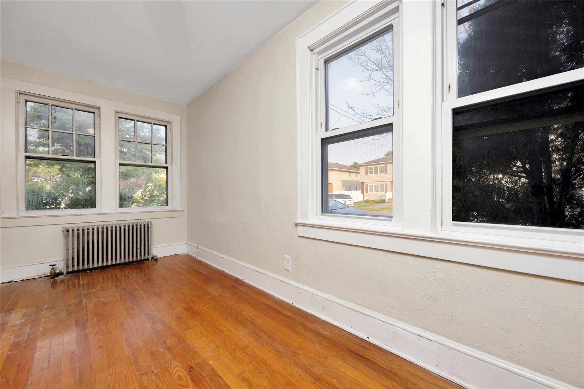 #7 photo, 82 Heitz Place, Hicksville , NY 11801