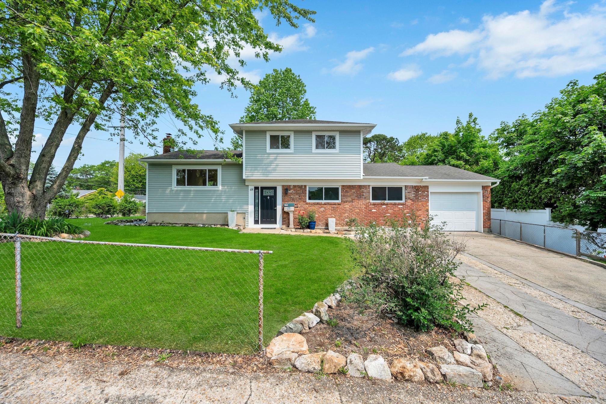 #1 photo, 48 Hillside Avenue, Patchogue , NY 11772
