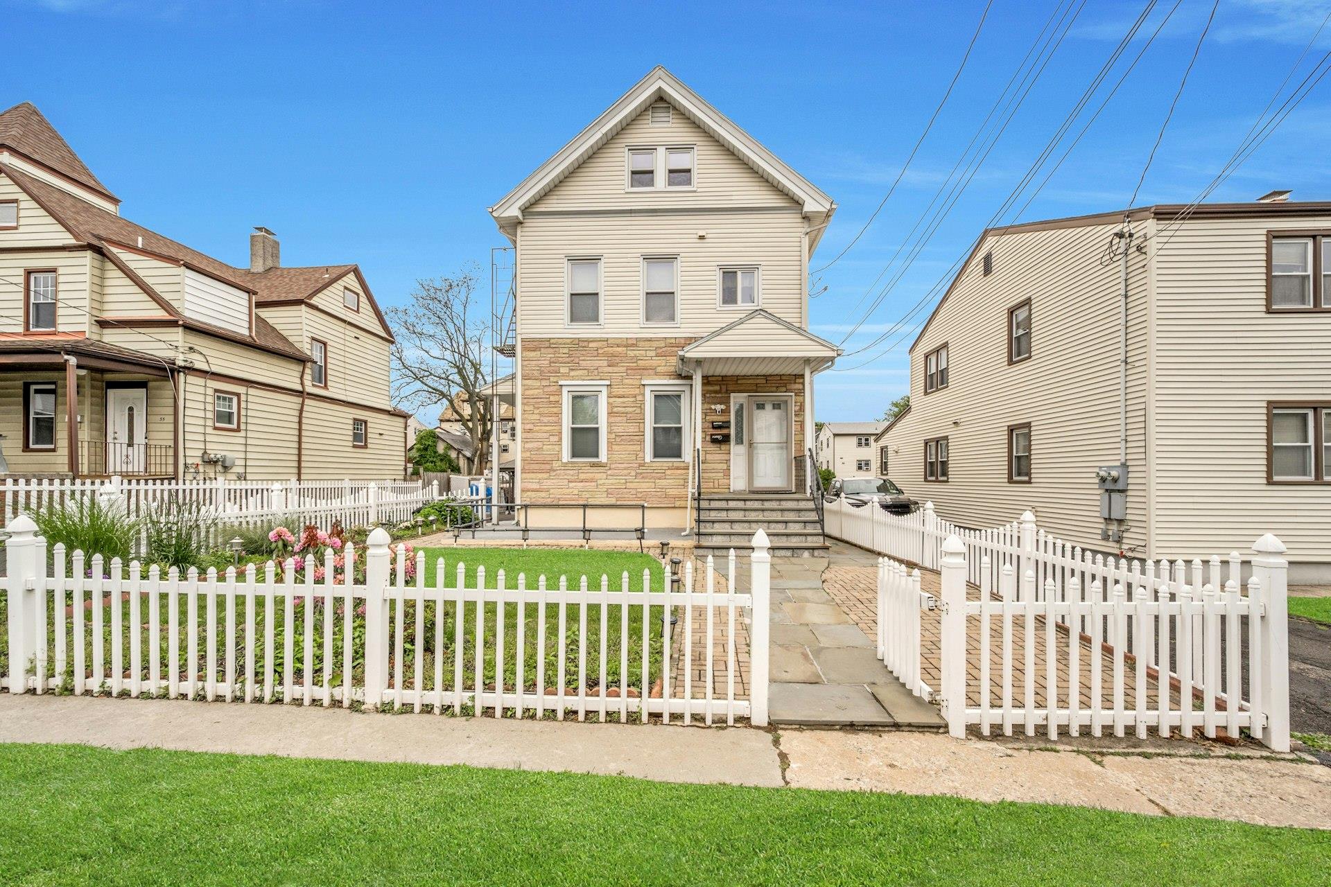 #1 photo, 39 Alto Avenue, Port Chester , NY 10573