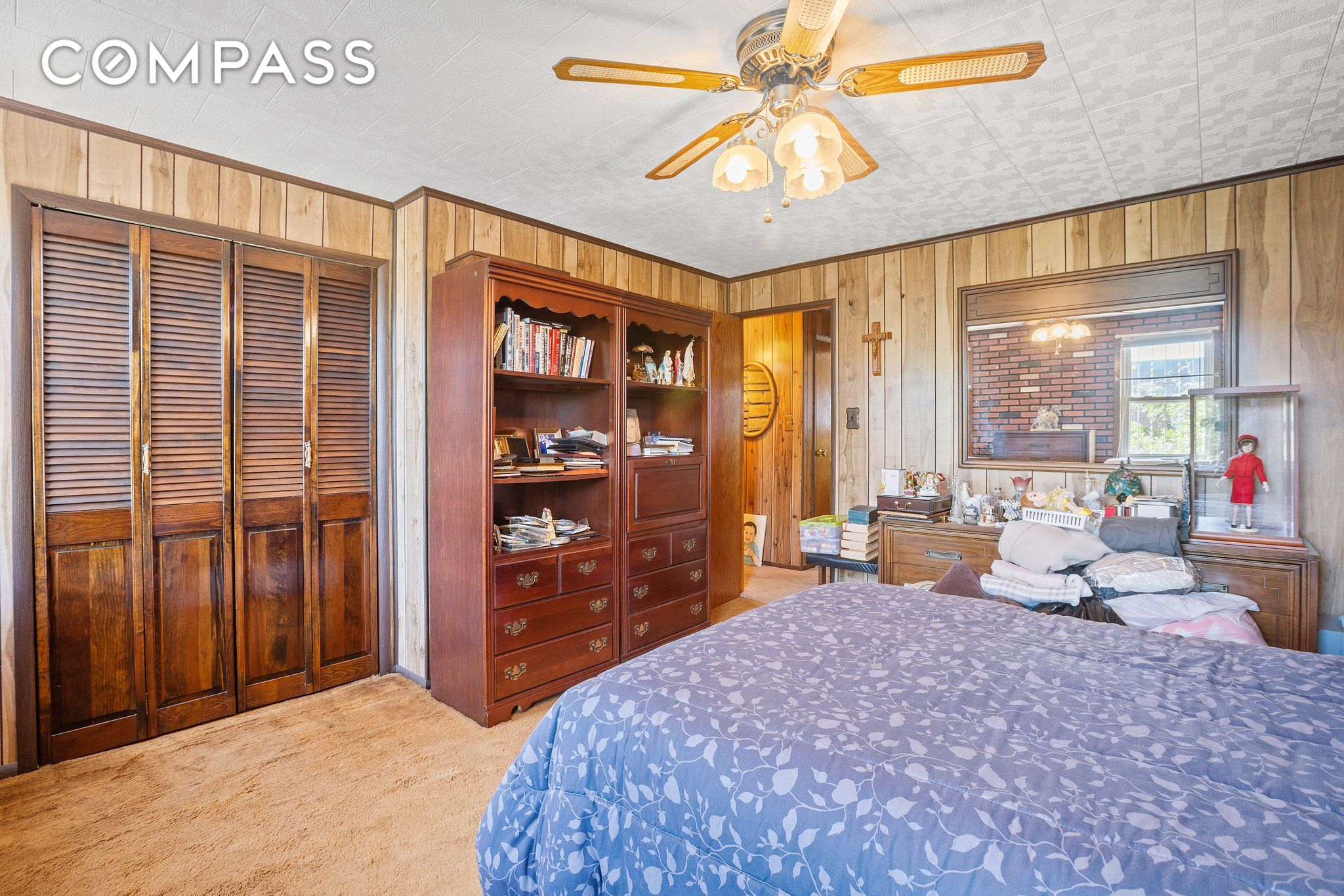 #20 photo, 20-10 27th Street, クイーンズ区 Astoria , NY 11105