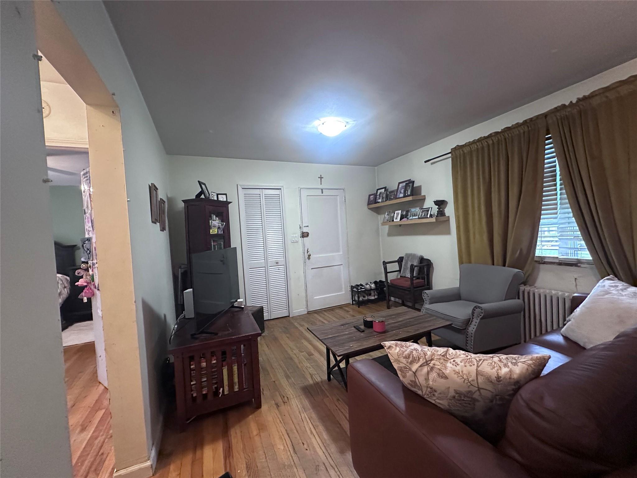 #13 photo, 224-43A 64th Avenue, 皇后區 Oakland Gardens , NY 11364