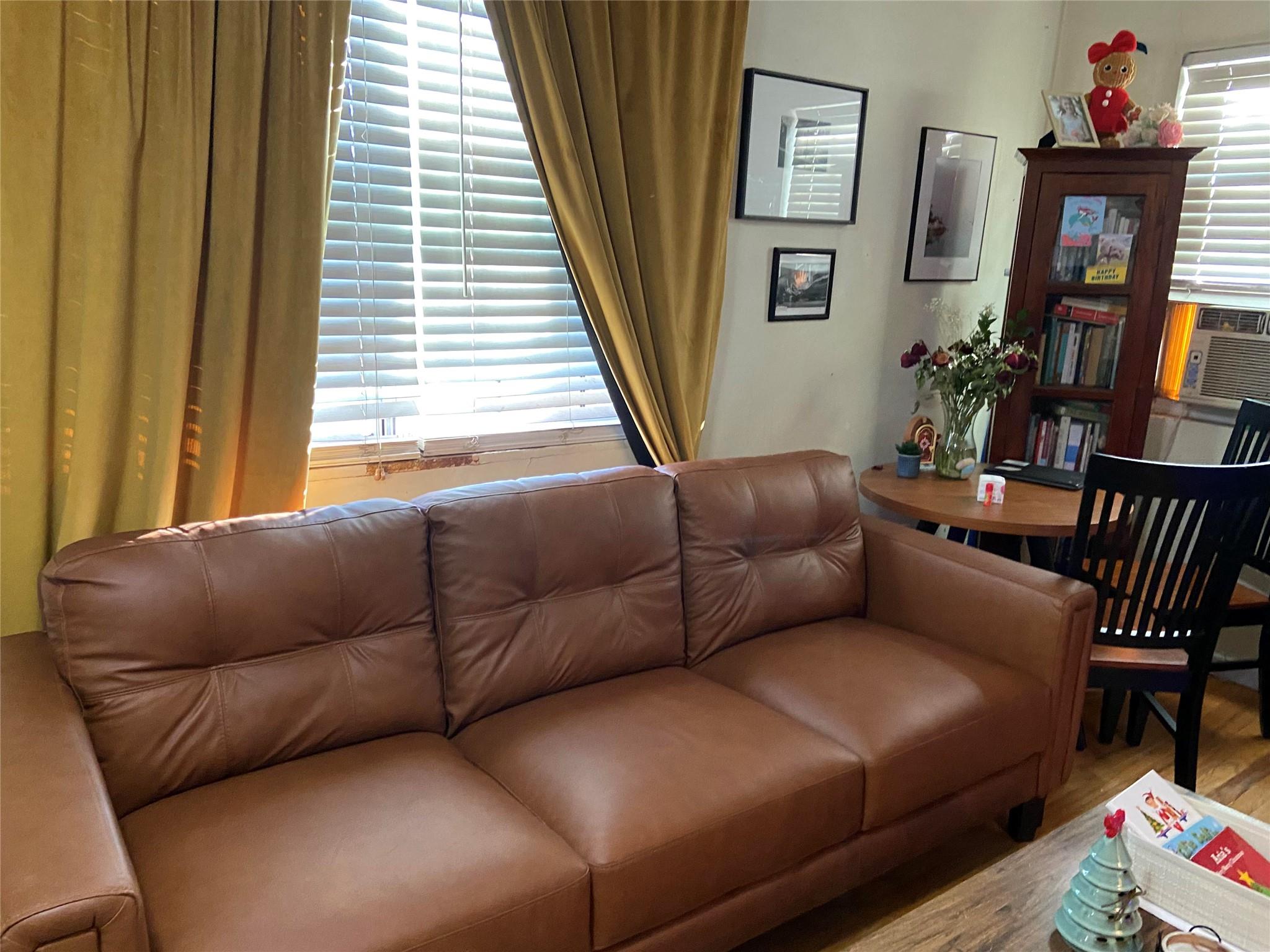 #4 photo, 224-43A 64th Avenue, 皇后區 Oakland Gardens , NY 11364