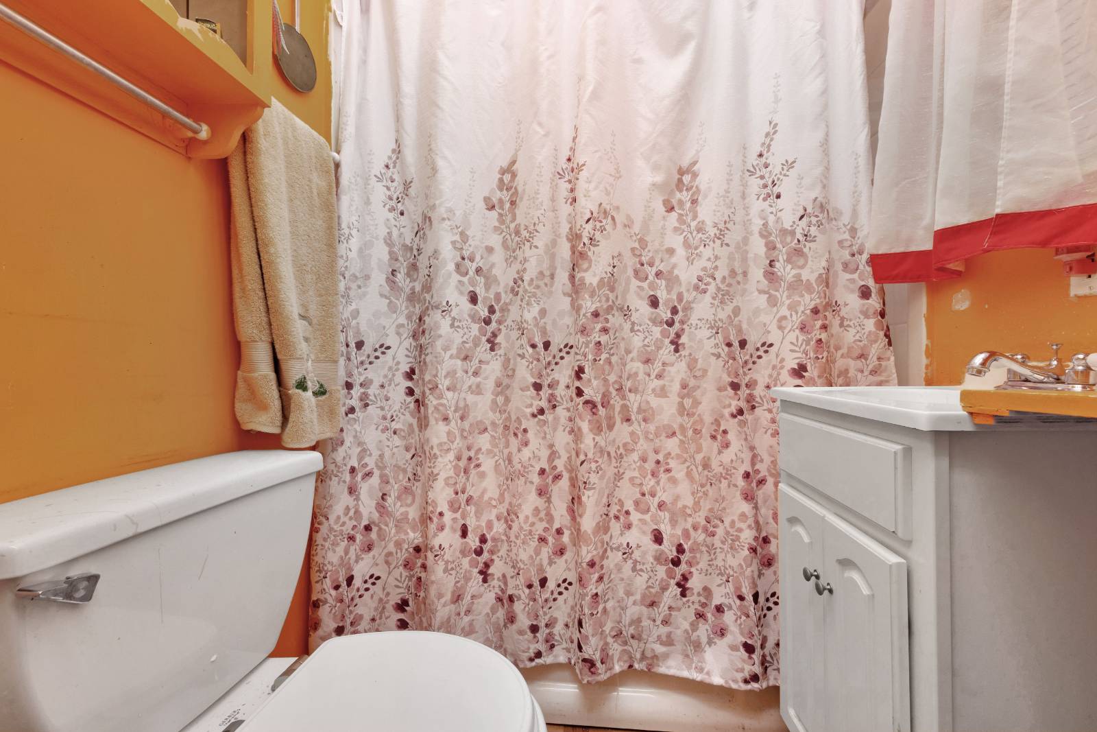 #10 photo, 1619 George St, クイーンズ区 Flushing , NY 11385