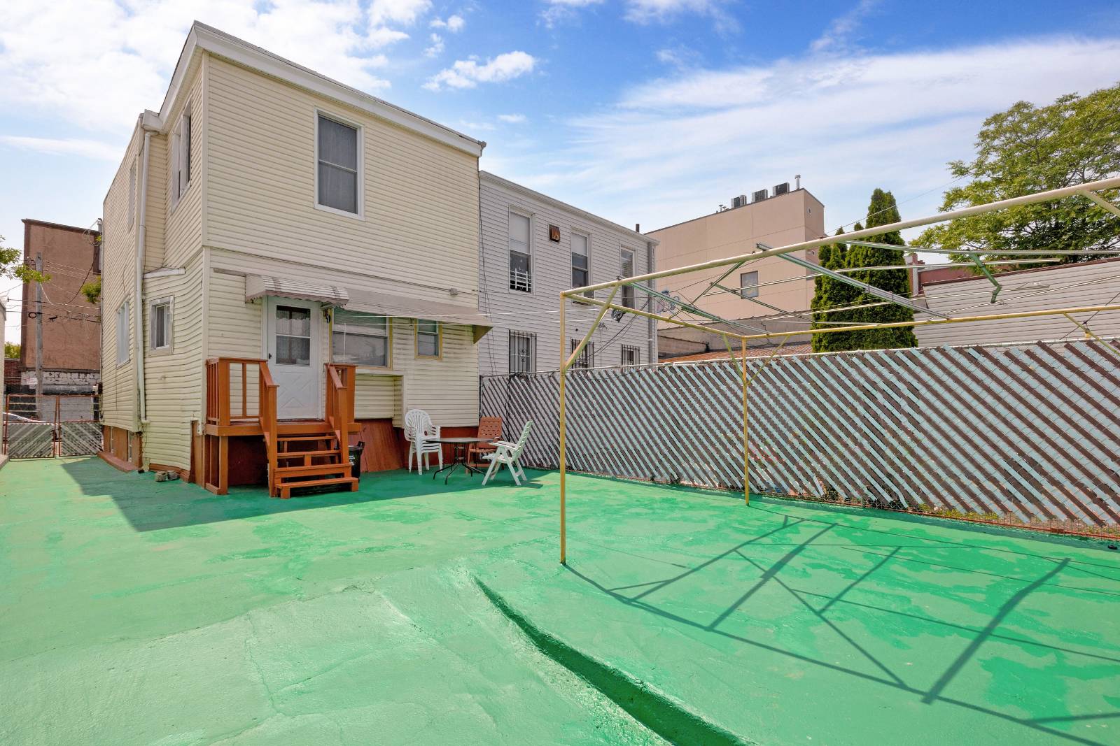 #21 photo, 1619 George St, クイーンズ区 Flushing , NY 11385