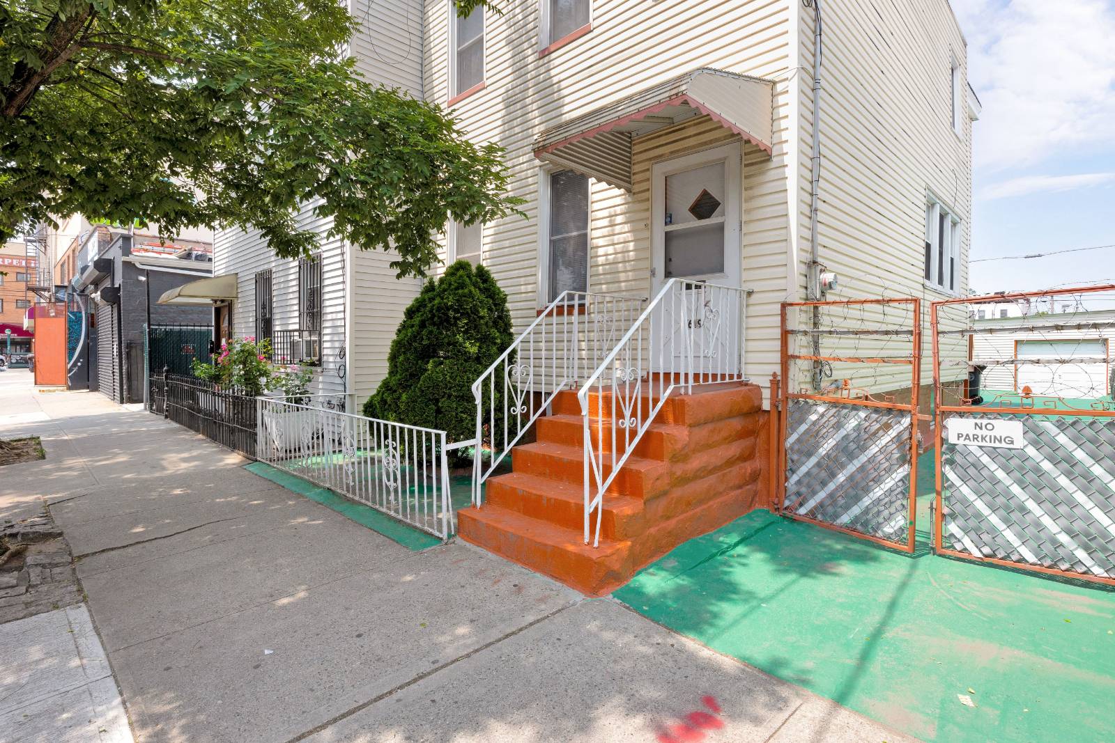 #24 photo, 1619 George St, クイーンズ区 Flushing , NY 11385