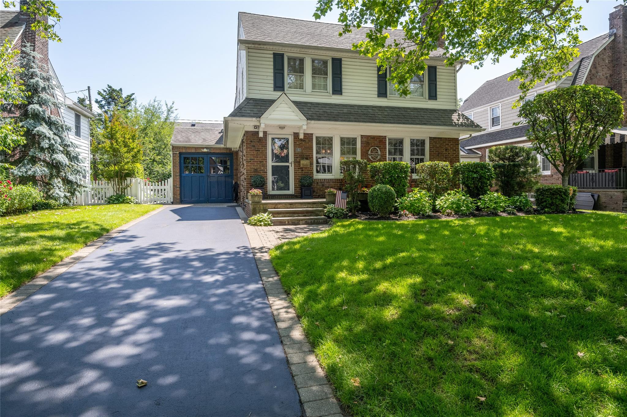 #1 photo, 15 Jefferson Street, Garden City , NY 11530