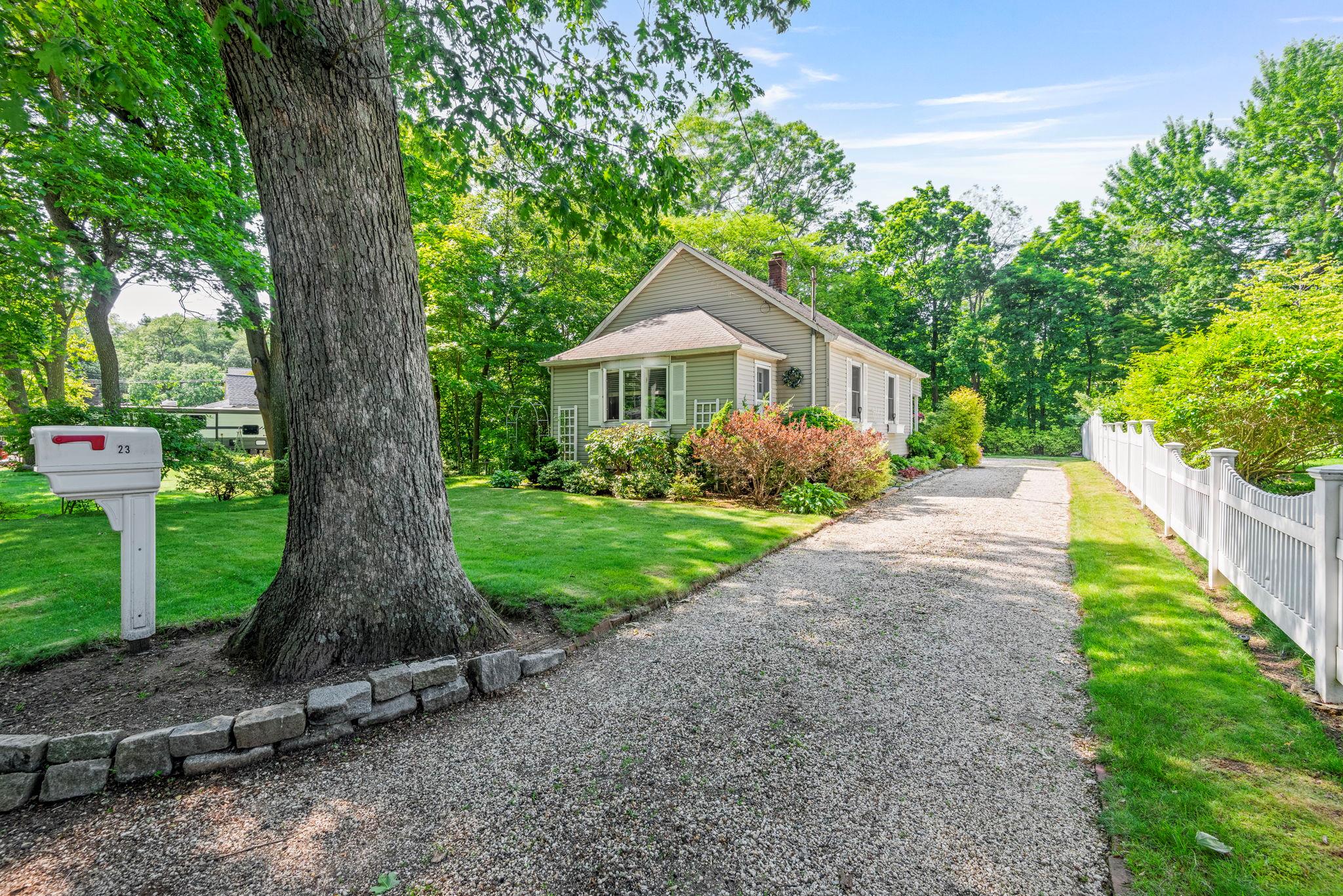 #1 photo, 23 Wells Road, Greenlawn , NY 11740