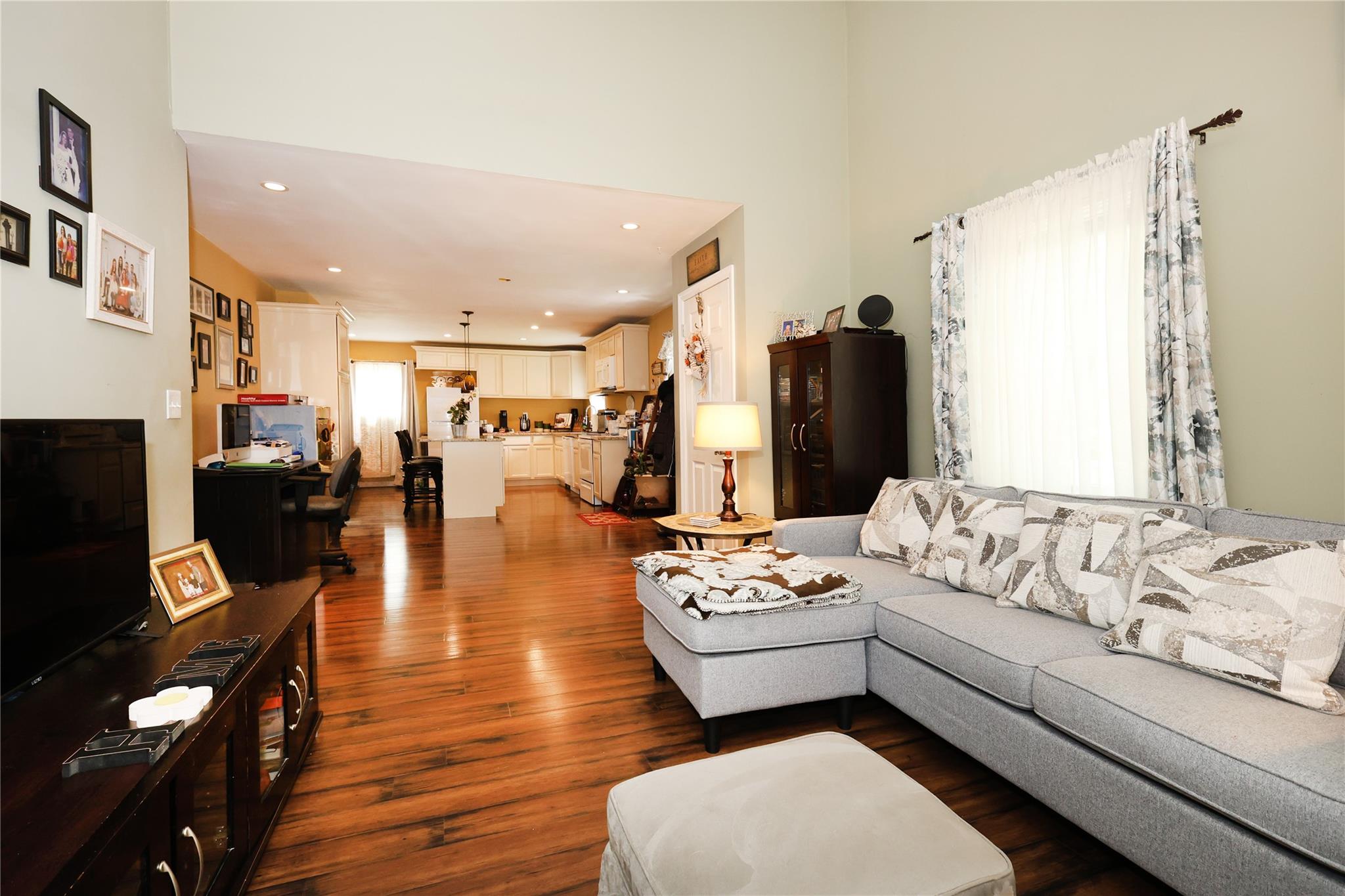 #12 photo, 33 Highview Lane, 东长岛 Ridge , NY 11961