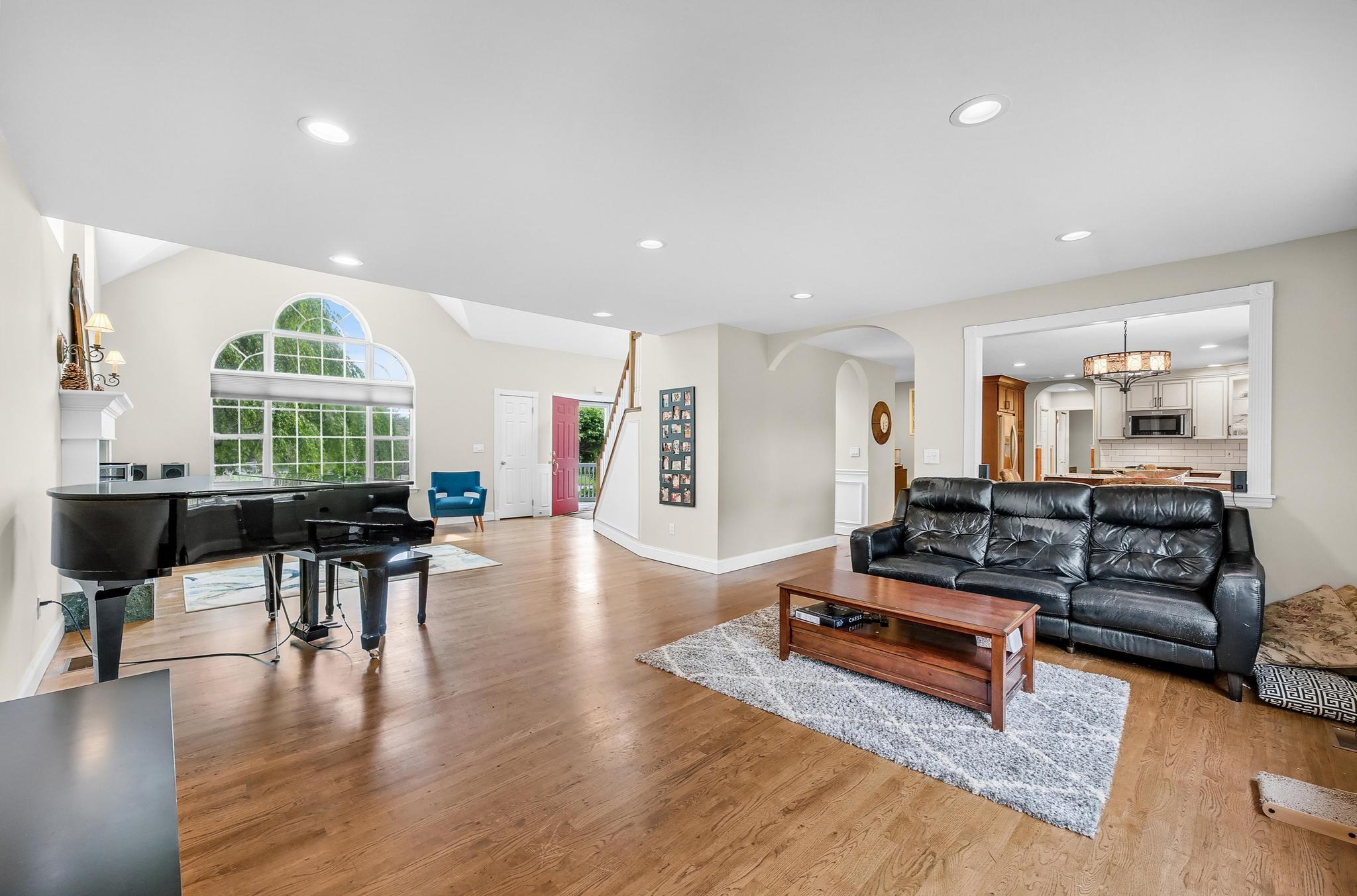 #11 photo, 8 Tecumseh Court, 東長島 康马克 Commack , NY 11725