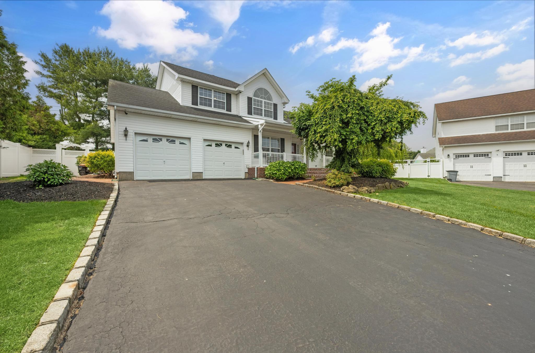 #2 photo, 8 Tecumseh Court, 東長島 康马克 Commack , NY 11725