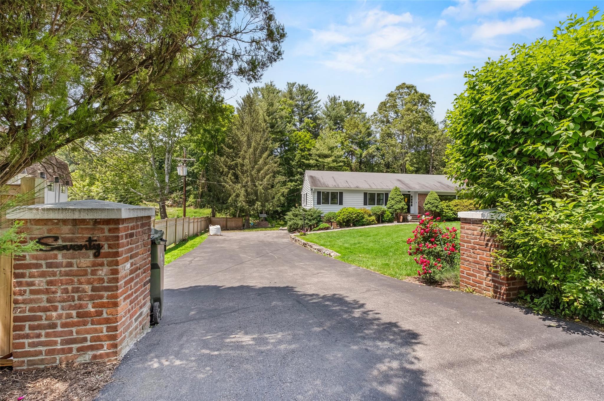 #1 photo, 70 Goldens Bridge Road, Katonah , NY 10536