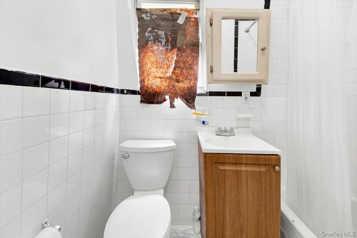 #16 photo, 17 Lamartine Avenue, Yonkers , NY 10701