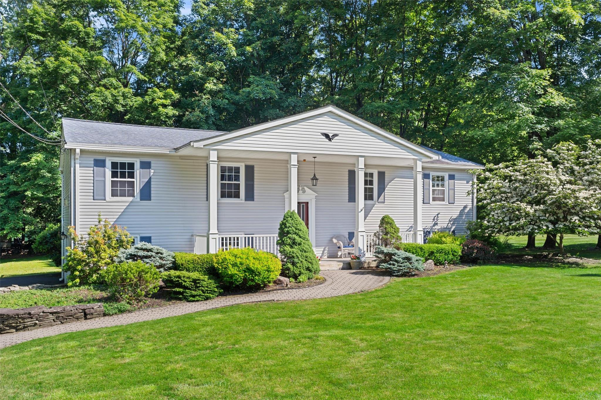 #1 photo, 8 Adrianne Drive, 紐約州 Highland Mills , NY 10930