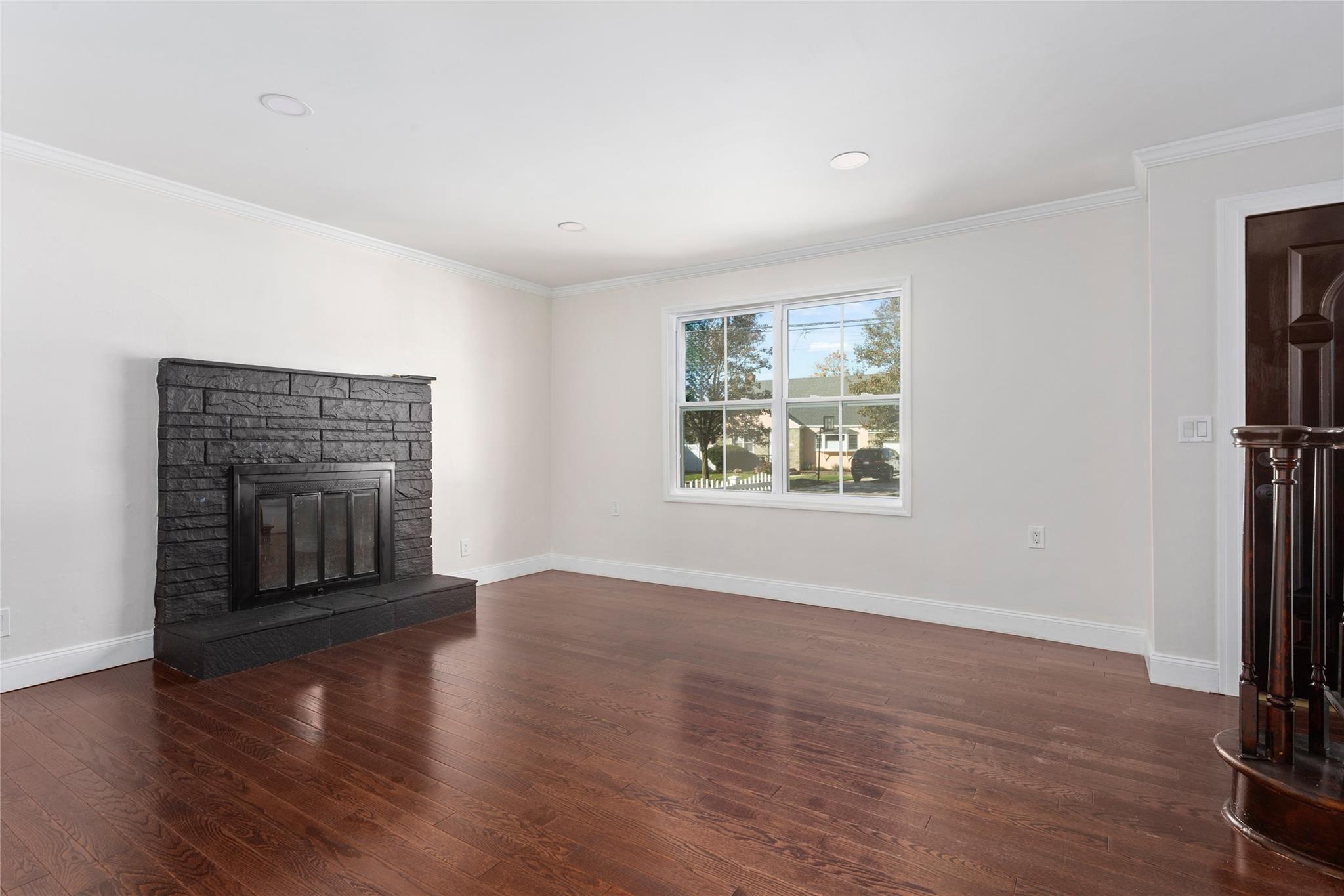 #2 photo, 78 Jesse Street, 長島 Freeport , NY 11520