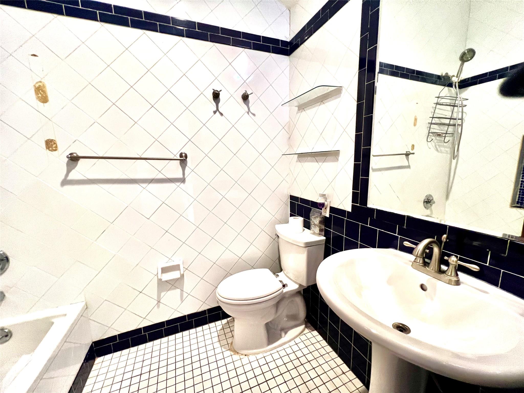 #12 photo, 636 Derby Avenue, 長島 Woodmere , NY 11598