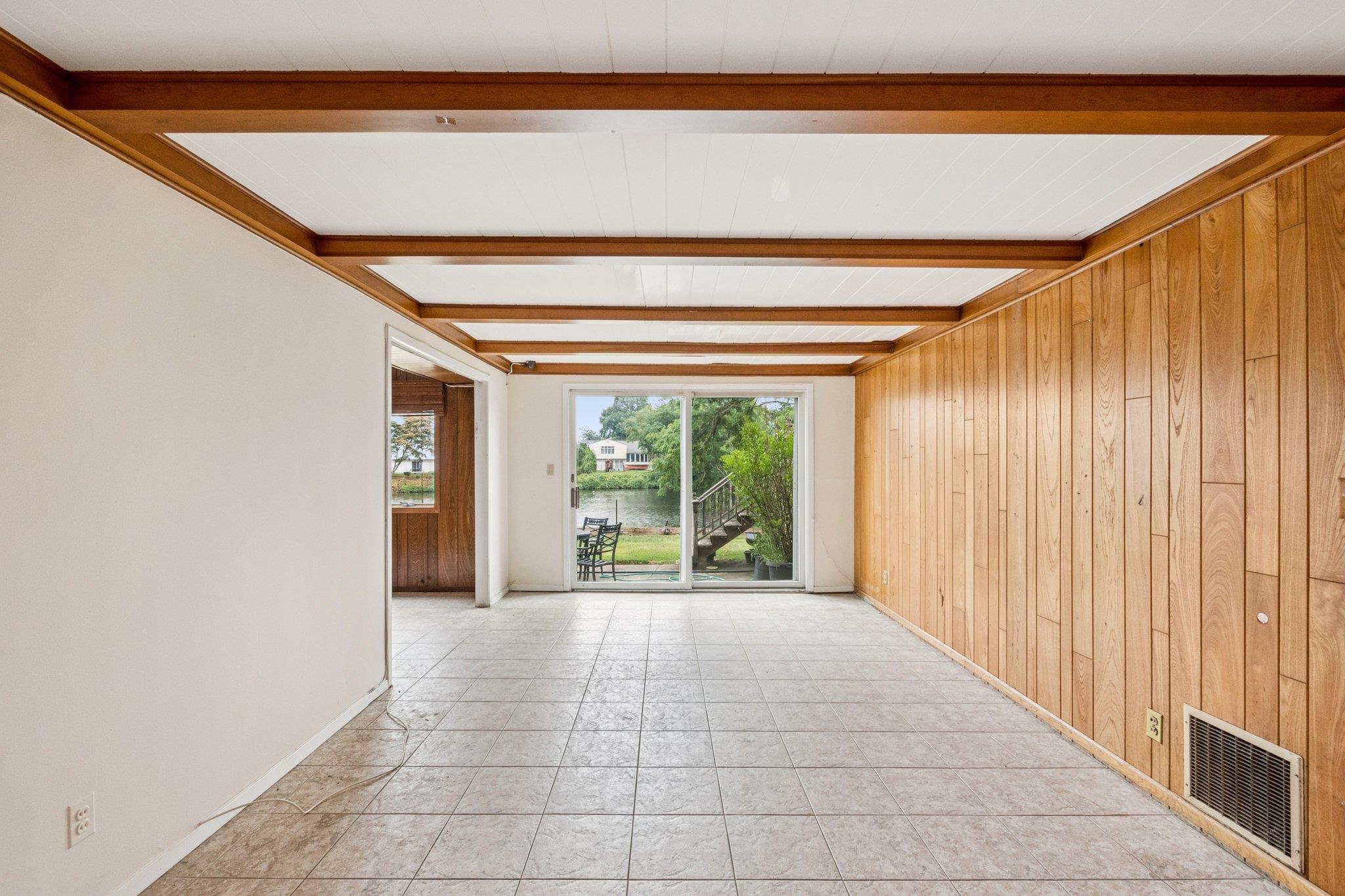 #13 photo, 636 Derby Avenue, 長島 Woodmere , NY 11598