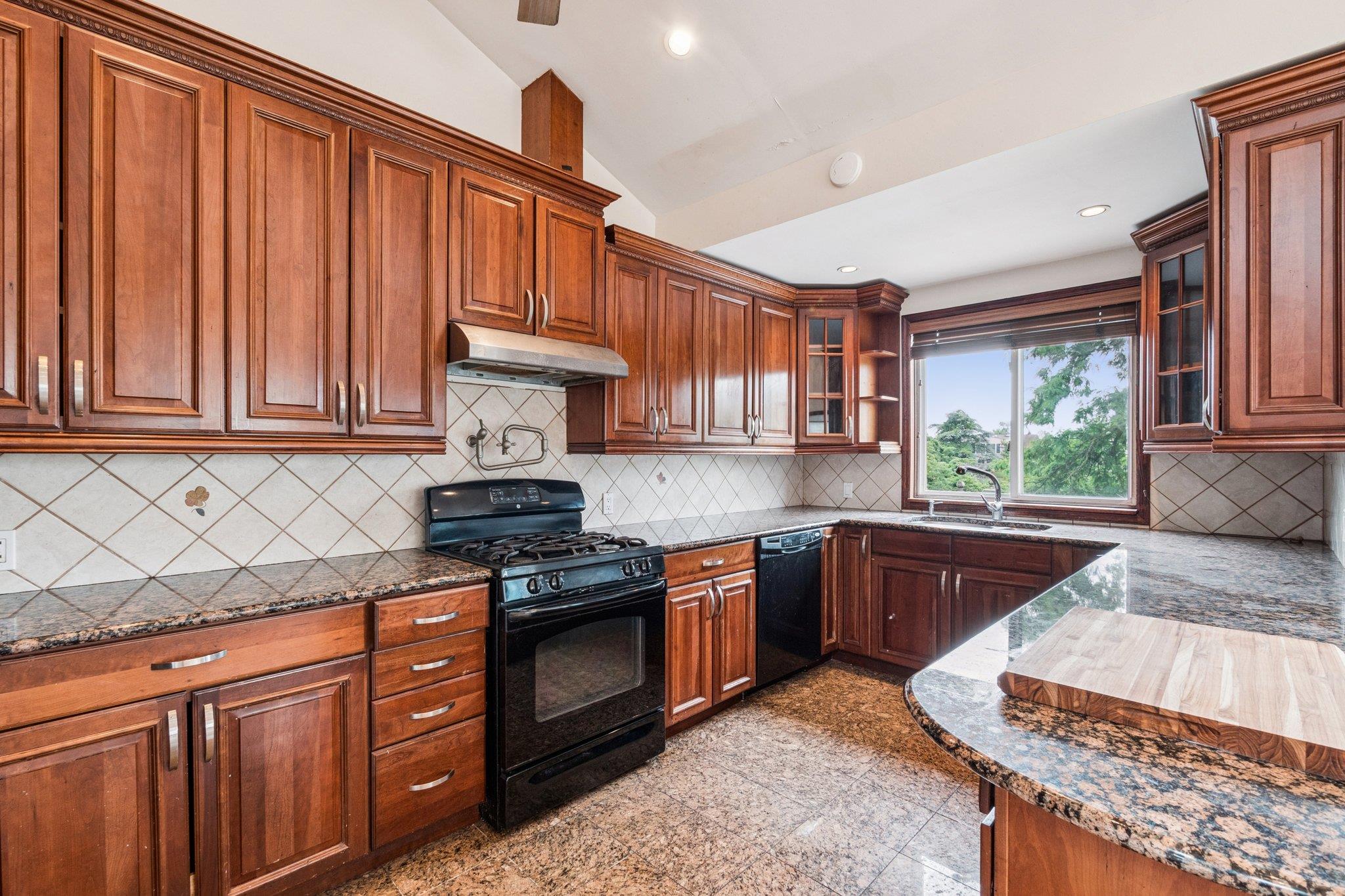 #6 photo, 636 Derby Avenue, 長島 Woodmere , NY 11598